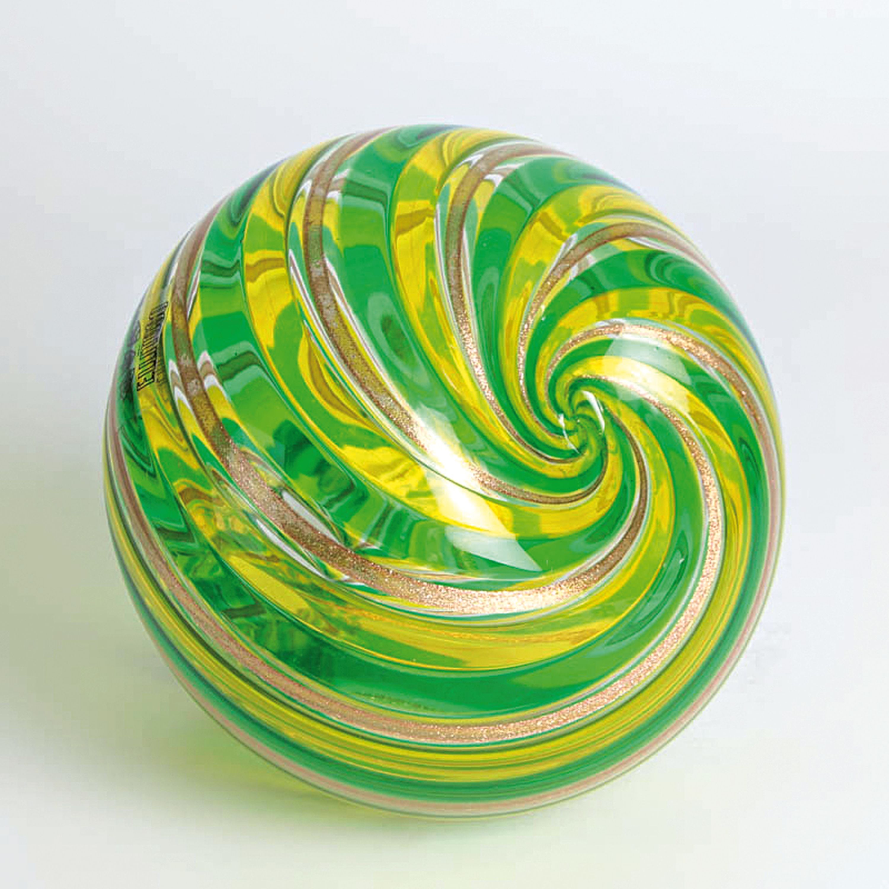 Detail c: a Canne-Flakon, Fratelli Toso, Murano, 1960-70, farbloses Glas, gelb-grüne Faden- sowie Kupferpulvereinschmelzungen, mit Stopfen, Herstelleretikett, ...