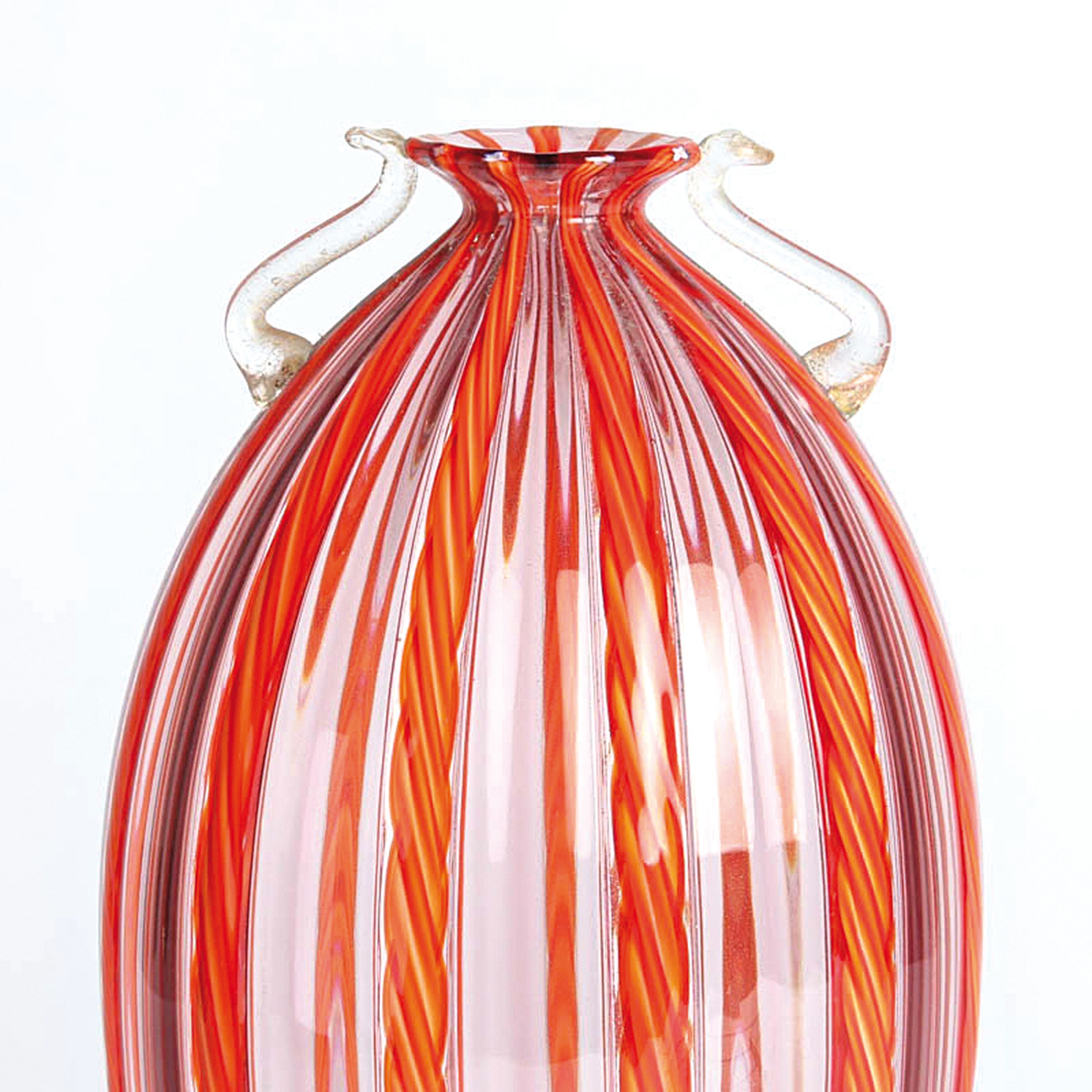 Detail d: 4 zanfirico-Vasen in rotem Kolorit, Fratelli Toso, Murano, 1960-70, farbloses Glas, rote, orangefarbene und blaue Fadeneinschmelzungen in ...