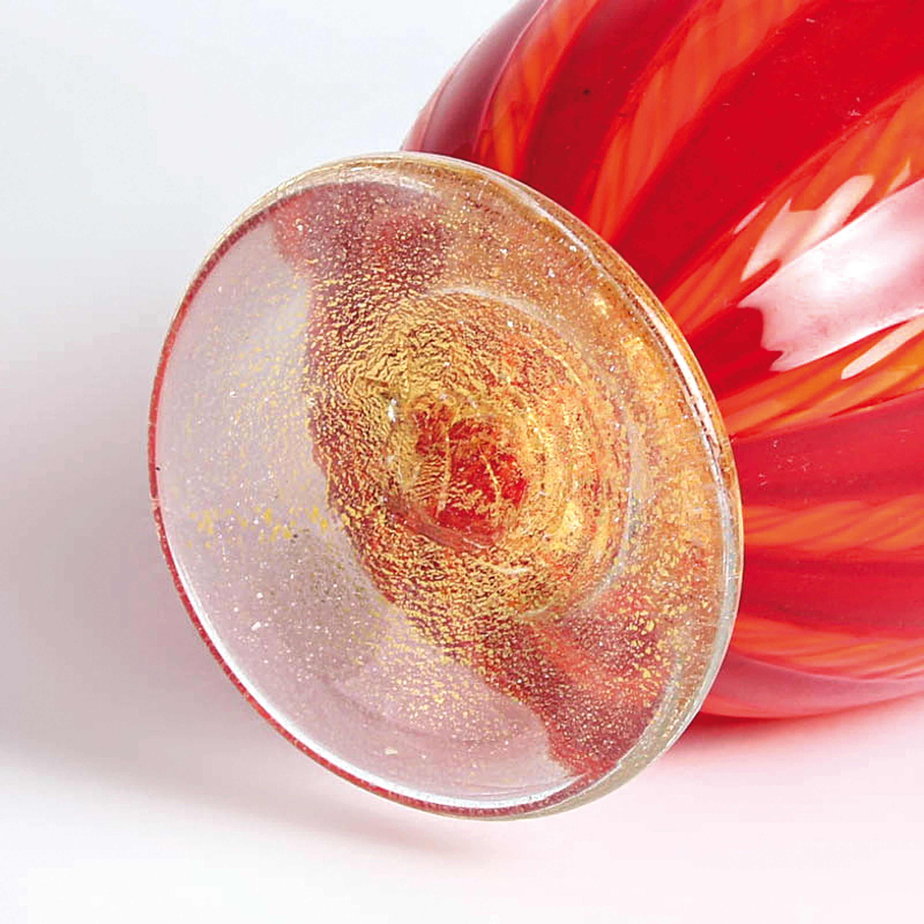 Detail o: 4 zanfirico-Vasen in rotem Kolorit, Fratelli Toso, Murano, 1960-70, farbloses Glas, rote, orangefarbene und blaue Fadeneinschmelzungen in ...