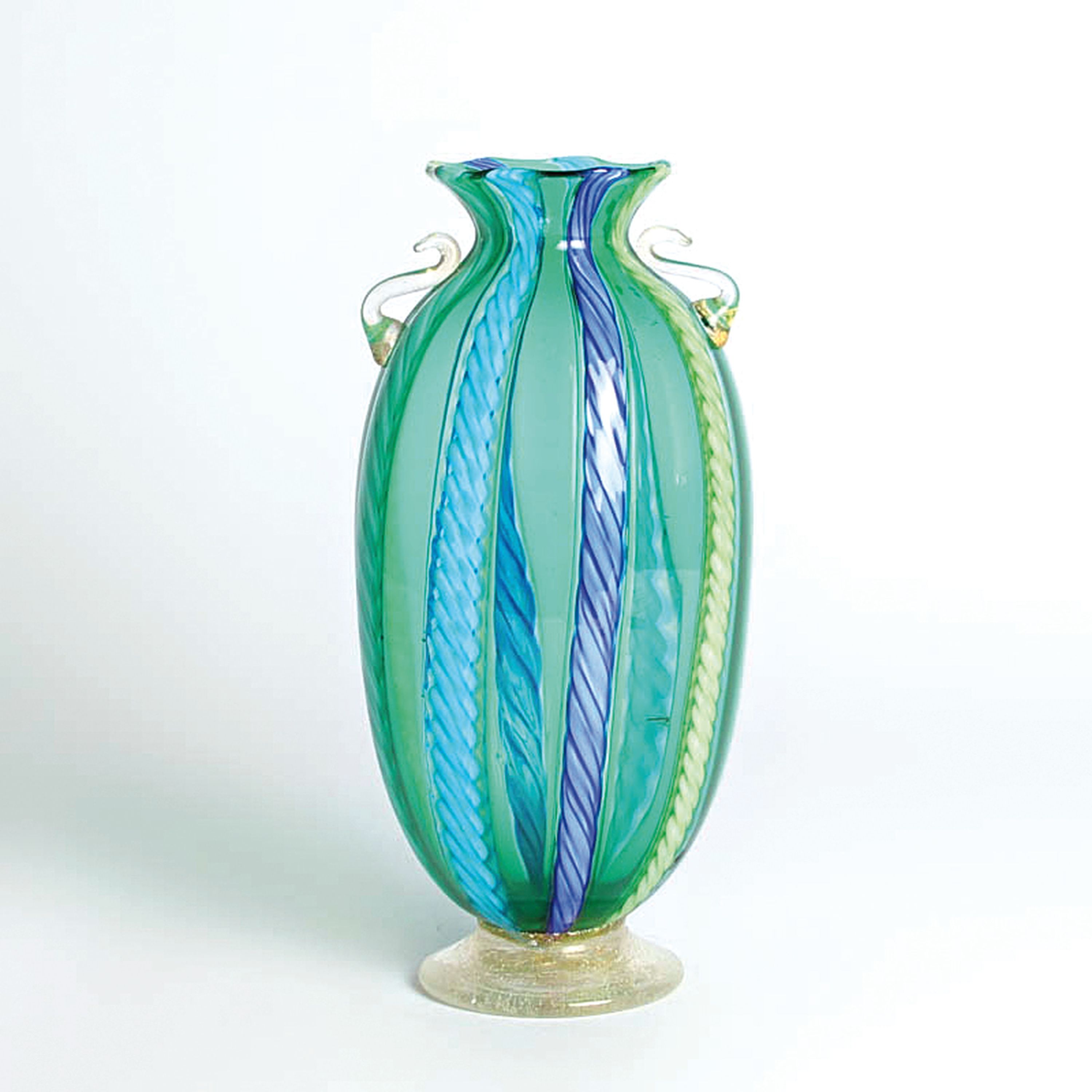 Detail b: 3 Zanfirico-Vasen, Fratelli Toso, Murano, 1960-70, farbloses Glas, verschiedenfarbige gedrehte Fadeneinschmelzungen in zanfirico -Technik, H. 24 cm