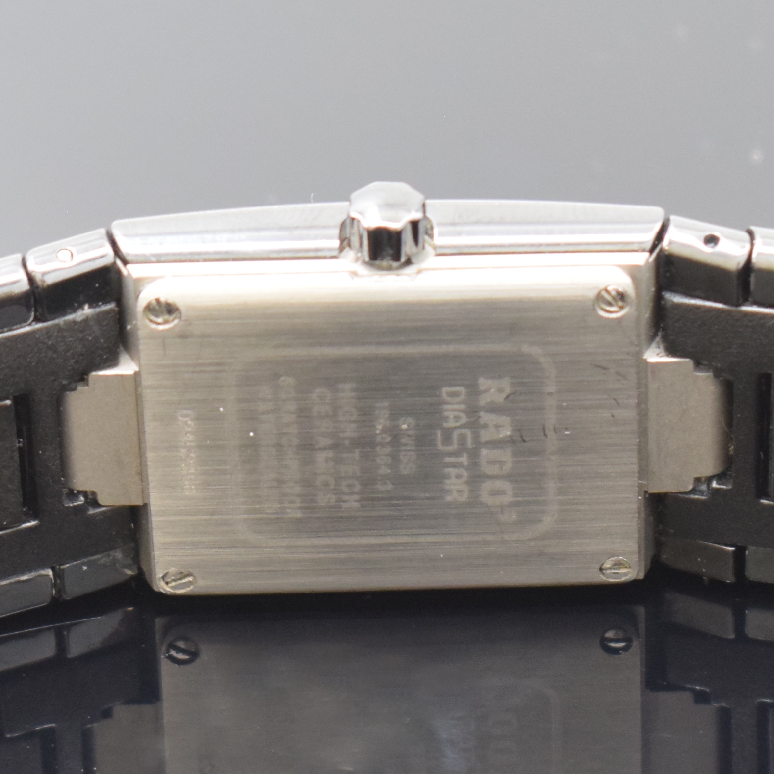 Detail d: RADO Diastar Armbanduhr mit Multifunktionsanzeige Referenz 196.0364.3, Schweiz um 2010, quarz, Keramikgeh., Boden 4- fach verschr., ...