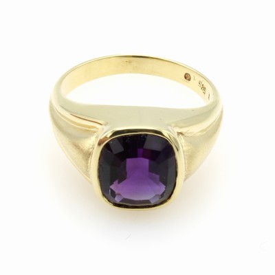 Image 26921022 - Ring mit Amethyst "sign. Rivoir", GG 585/000, fac. Amethyst, RW ca. 55 ...