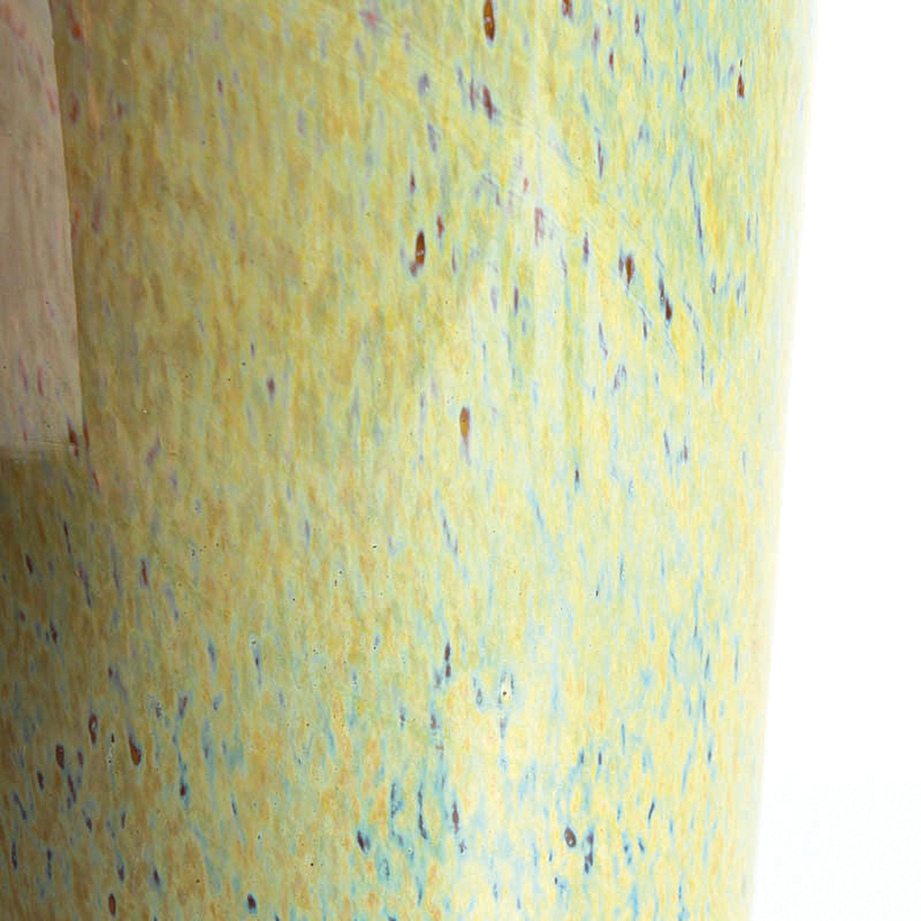 Detail d: Trichtervase, Cenedese, bernsteinfarben getöntes Glas, melierte Einschmelzungen in grau-gelb, H. 29 cm, signiert Cenedese
