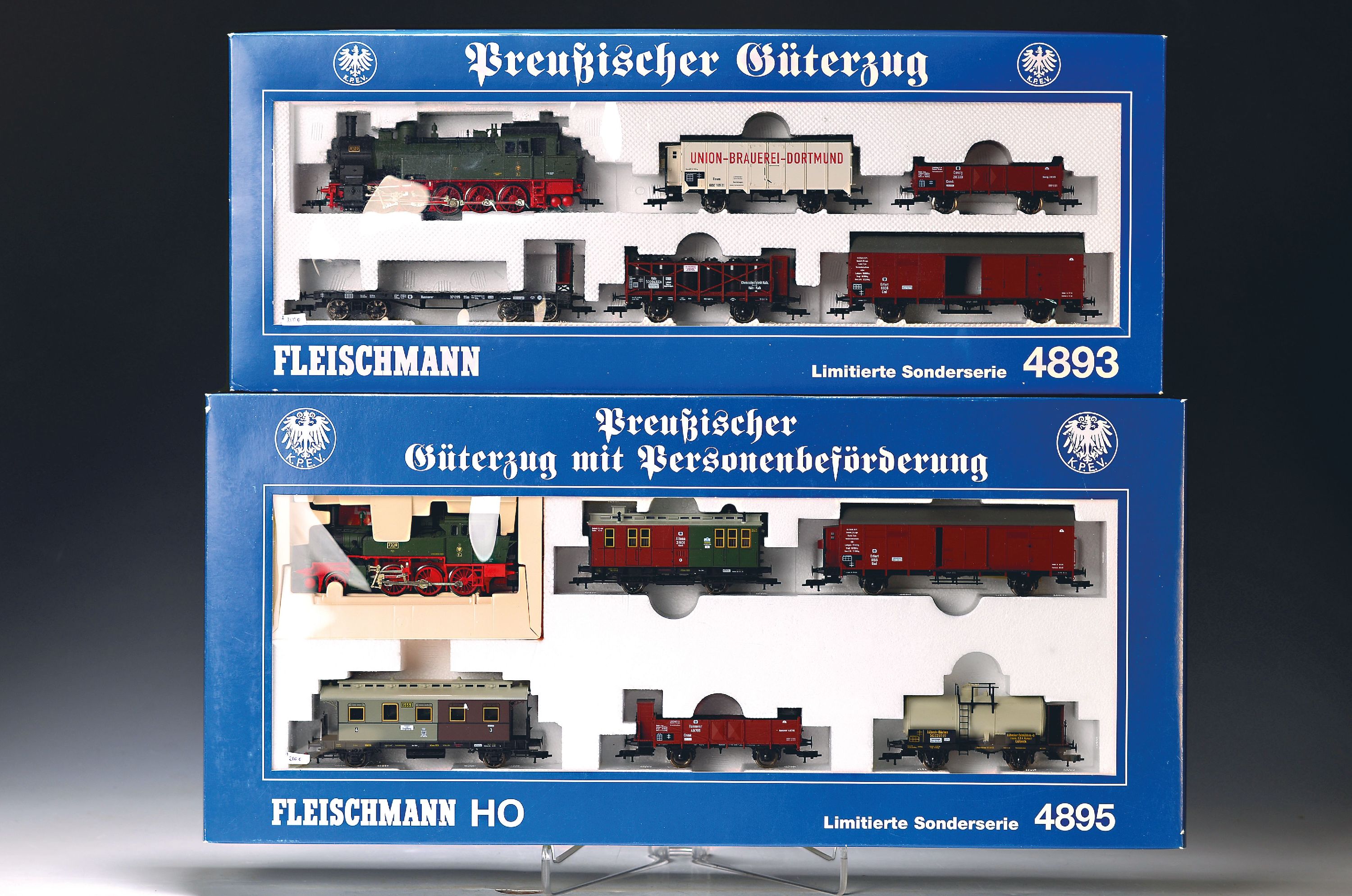 Konvolut Modelleisenbahnen H0, Fleischmann, Piko und Bachmann, Fleischmann 4177 (ohne Karton), Zugsets 4893 und 4895, 4124, 1477, 1372/2; Piko ...