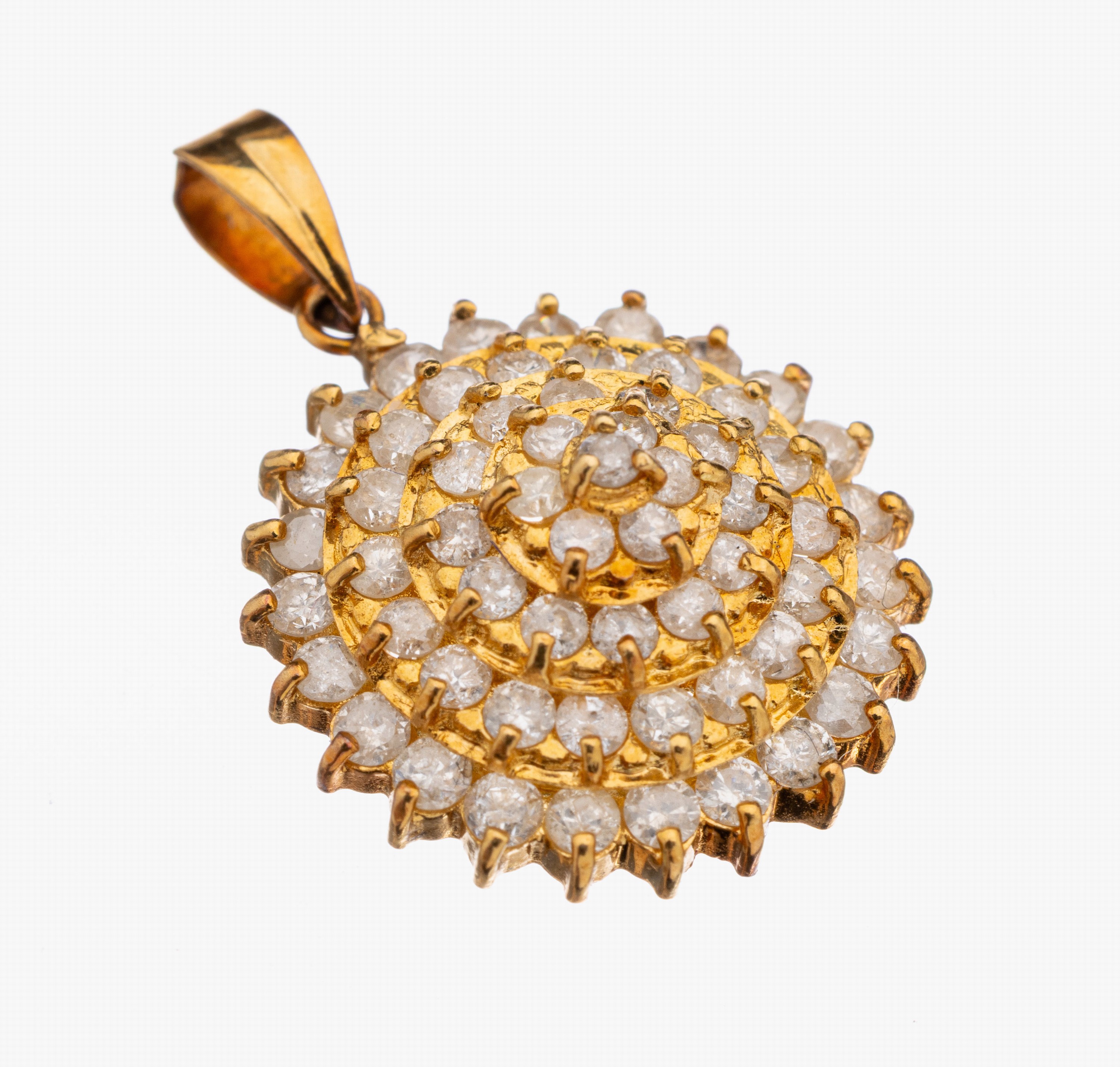 18 kt Gold Brillant-Anhänger, GG 750/000, Aufbau in mehreren Ebenen, Brillanten zus. ca.0.80 ct Weiß-get.Weiß/p3, L. ca. 2 cm, ca. 2.4g