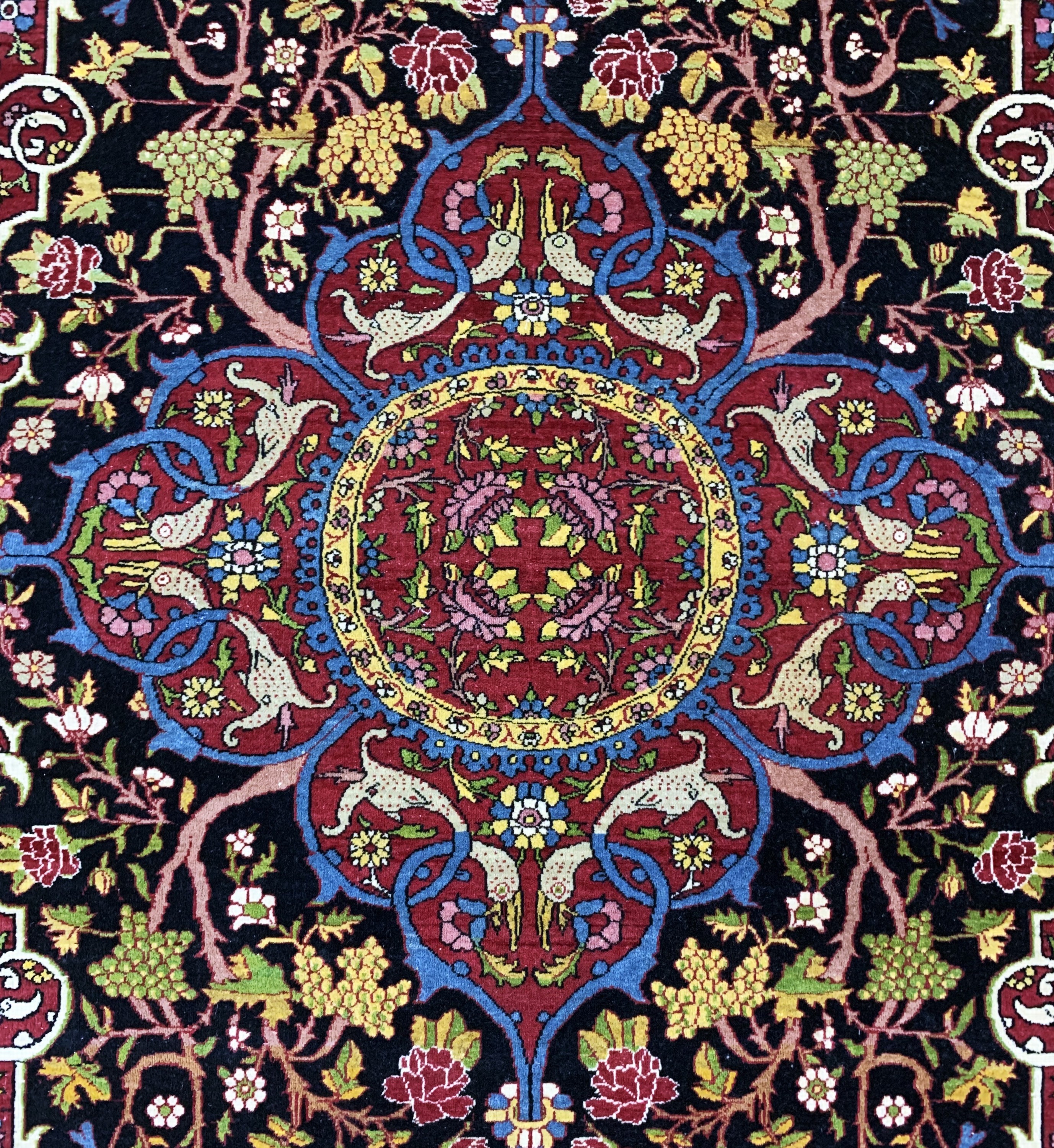 Detail d: Esfahan"Ahmad"fein antik, Persien, um 1900,Wolle auf Baumwolle, ca. 203 x 142 cm, EHZ: 2-3