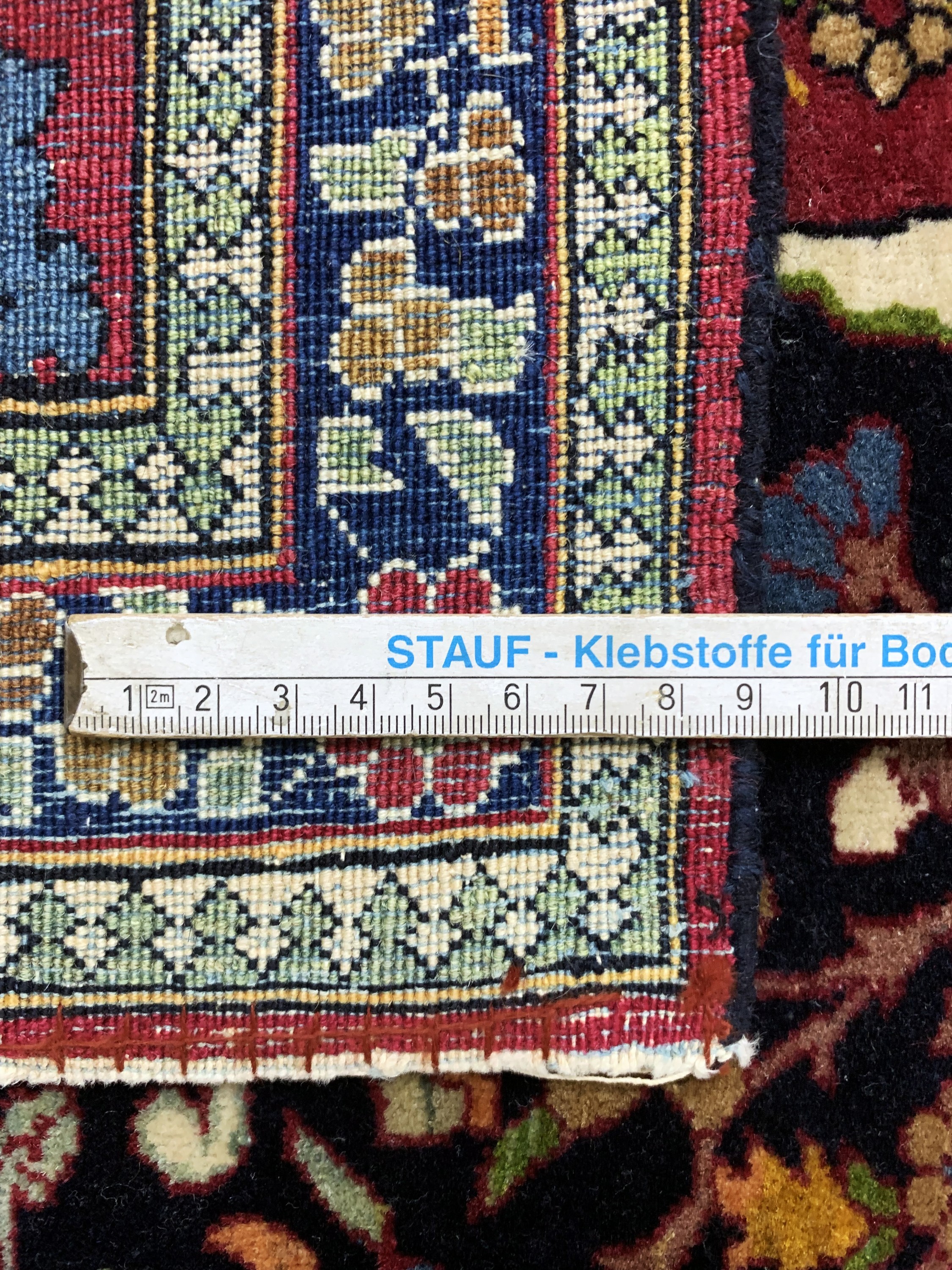 Detail h: Esfahan"Ahmad"fein antik, Persien, um 1900,Wolle auf Baumwolle, ca. 203 x 142 cm, EHZ: 2-3