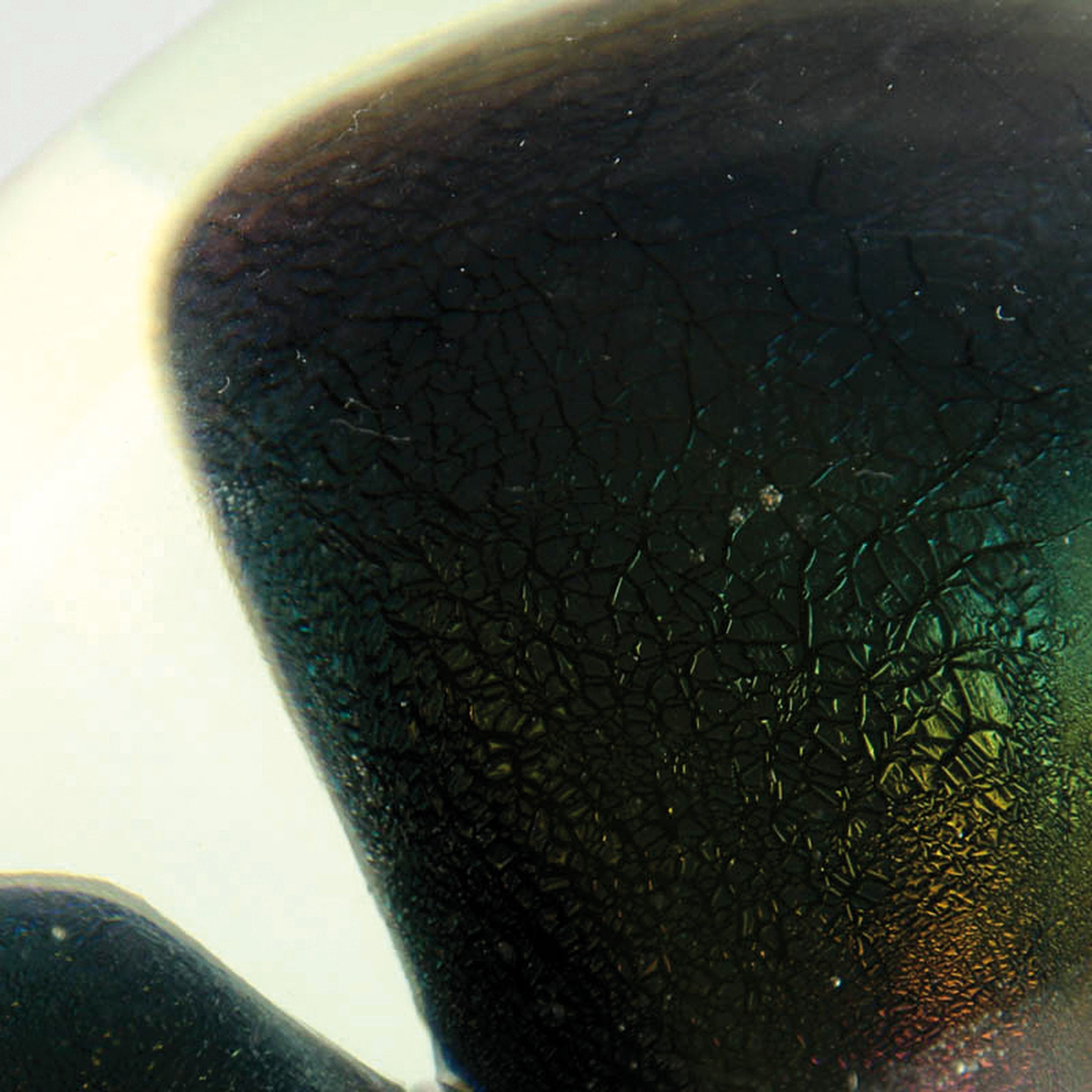 Detail c: Abstrakte Glasskulptur, Ermanno Nason bei Cenedese, Murano,, farbloses Glas, eingeschmolzener lüstrierender Kern, wolkenförmig, schwere Qualität, ...