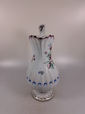 26924671c - Waschgarnitur/Lavabo, Straßburg, um 1760, Fayence, reiche Blumenmalerei, gerippte ...