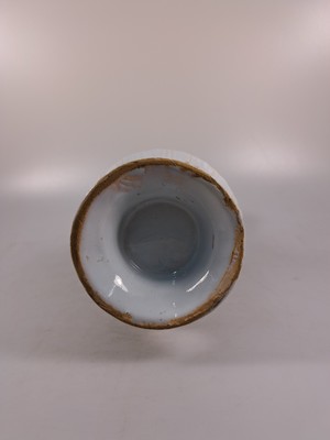 26924671h - Waschgarnitur/Lavabo, Straßburg, um 1760, Fayence, reiche Blumenmalerei, gerippte ...