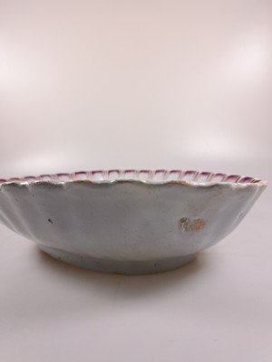 26924671n - Waschgarnitur/Lavabo, Straßburg, um 1760, Fayence, reiche Blumenmalerei, gerippte ...