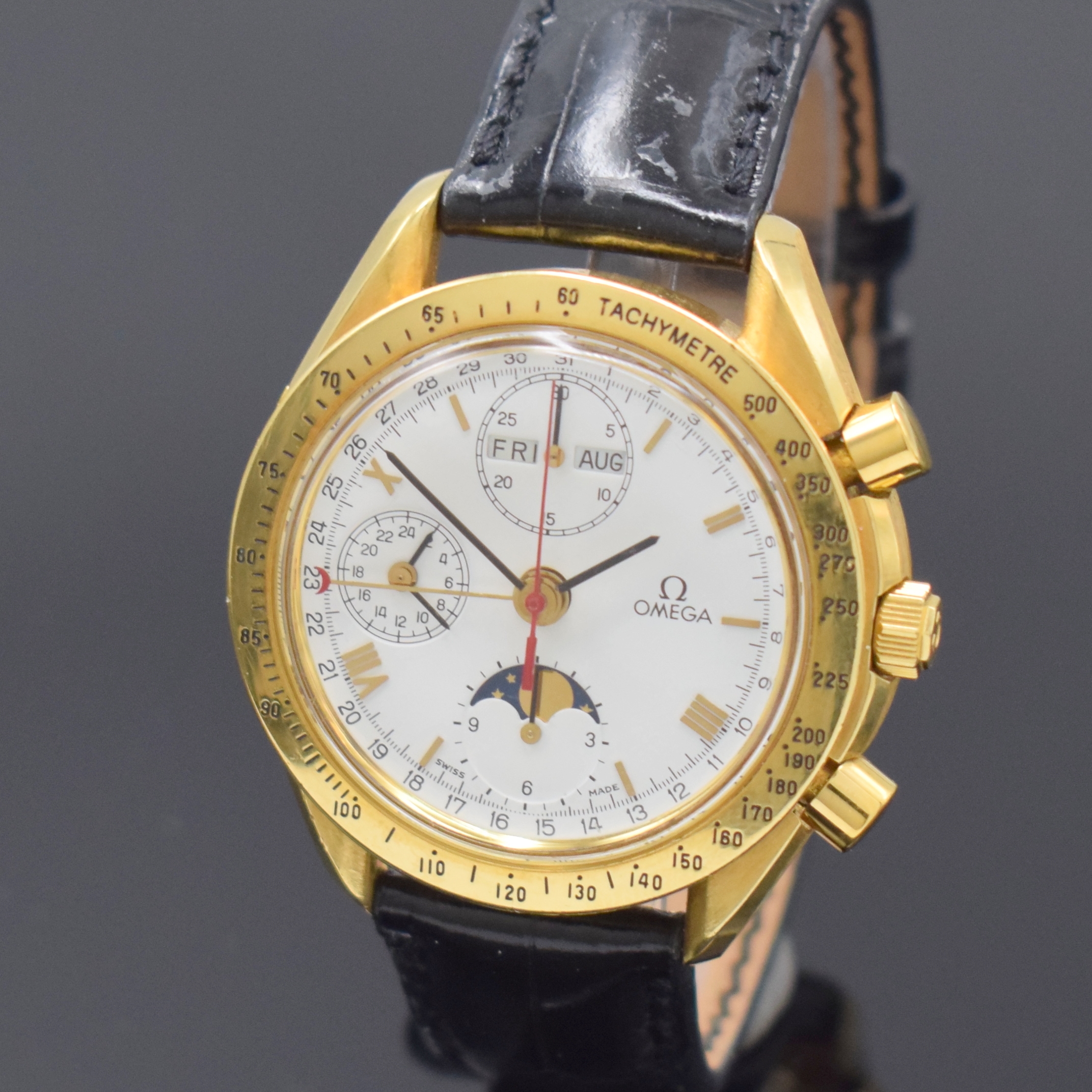 Detail a: OMEGA astronomische Herrenarmbanduhr Golden Gate Chronograph mit Vollkalenderanzeige in GG 750/000 Referenz 175.0034, Automatik, Schweiz um 1990, ...