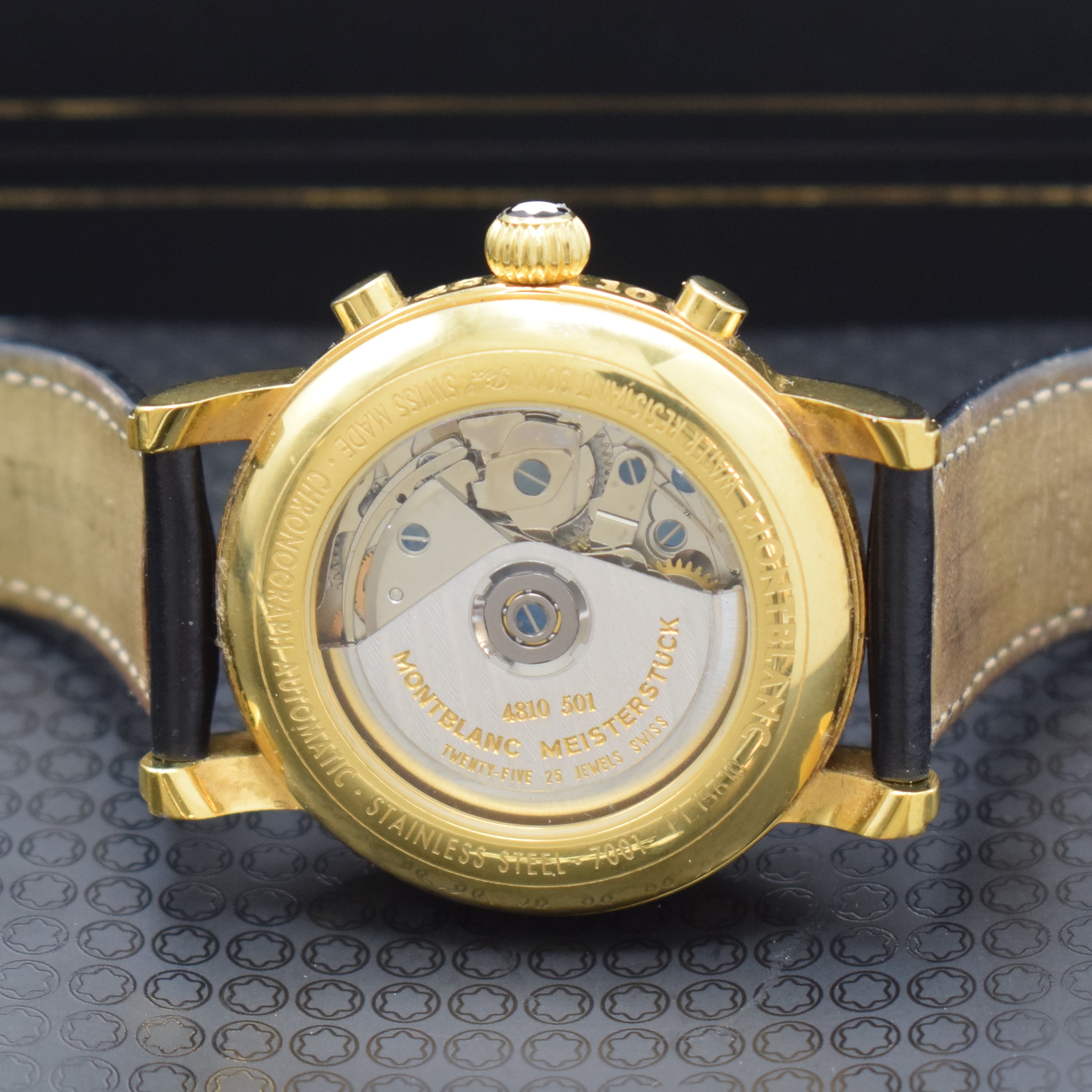 Detail e: MONTBLANC Meisterstück vergoldeter Armbandchronograph, Schweiz verk. lt. Pap. 12/1997, Automatik, beids. vergl., orig. Lederband m. Dornschl., ...