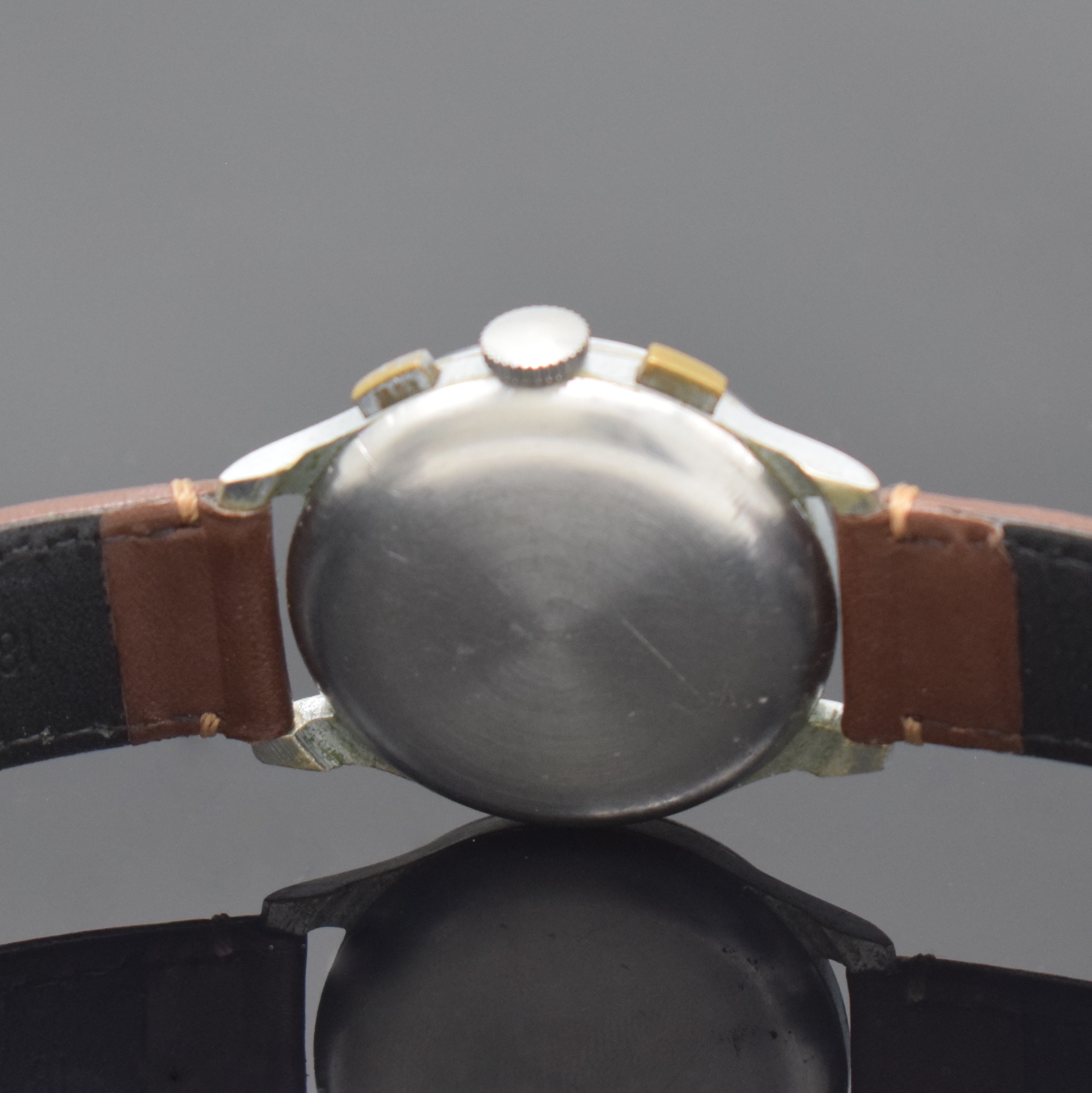 Detail c: CHRONOGRAPHE SUISSE Schaltradchronograph Kaliber Venus 170, Schweiz 1940er Jahre, Handaufzug, verchr. Gehäuse, Stahlboden aufgedr., silb. Zifferbl. ...