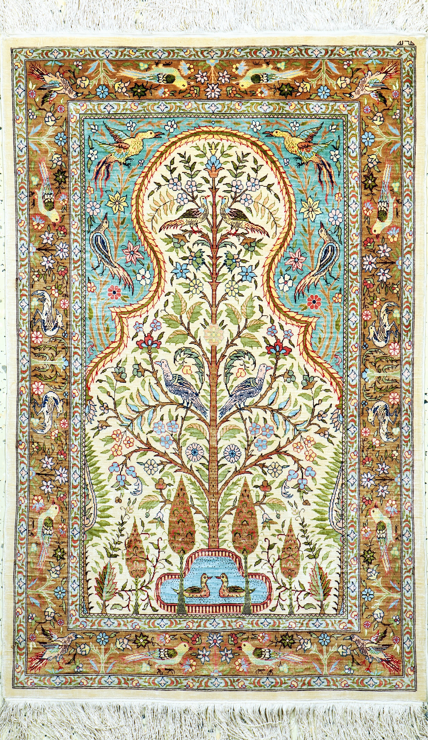 Hereke Seide fein signiert, Türkei, Ende 20.Jhd, reine Naturseide, ca. 104 x 66 cm, ca.1,0 Mio. Kn/qm, EHZ: 1-2