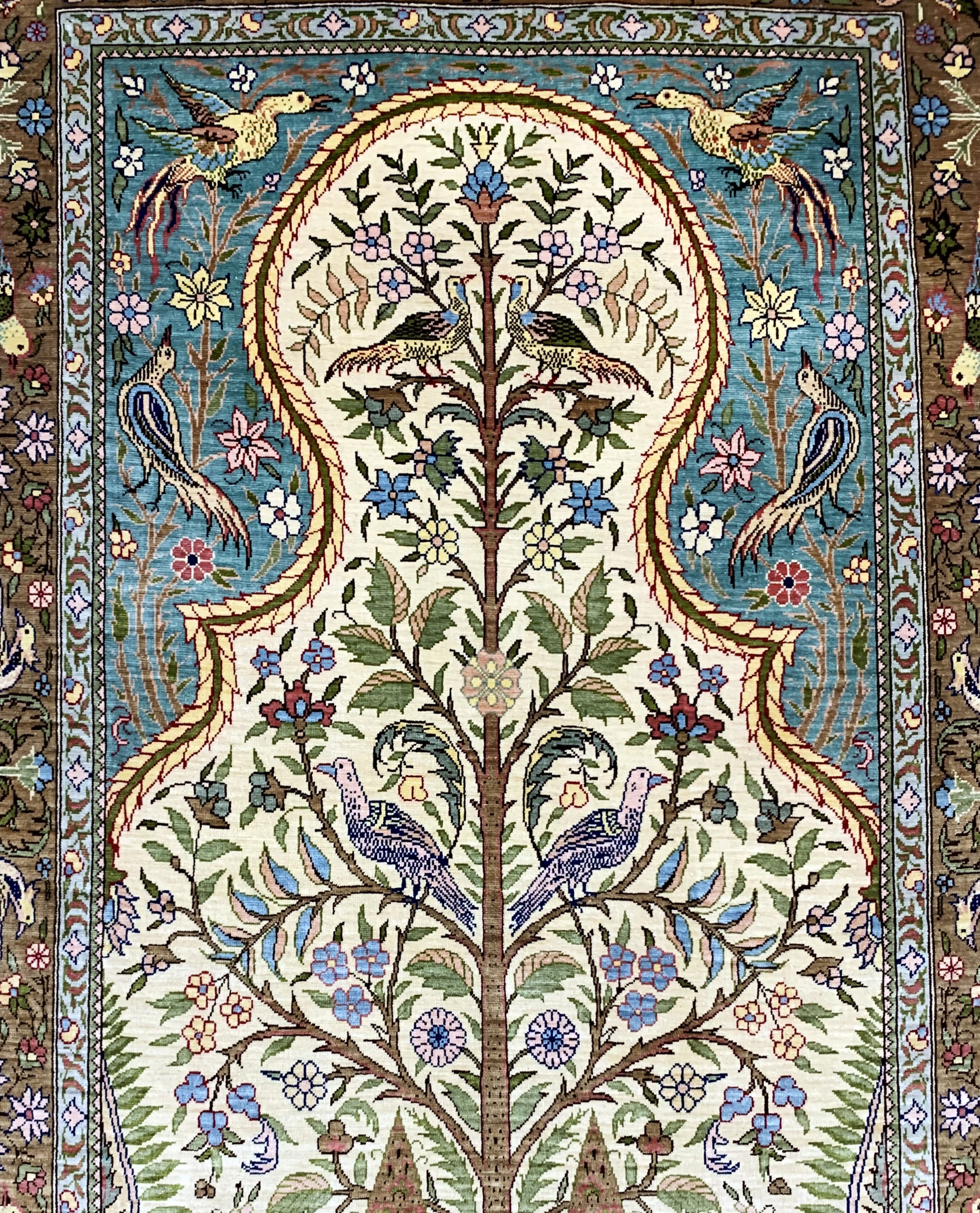 Detail b: Hereke Seide fein signiert, Türkei, Ende 20.Jhd, reine Naturseide, ca. 104 x 66 cm, ca.1,0 Mio. Kn/qm, EHZ: 1-2