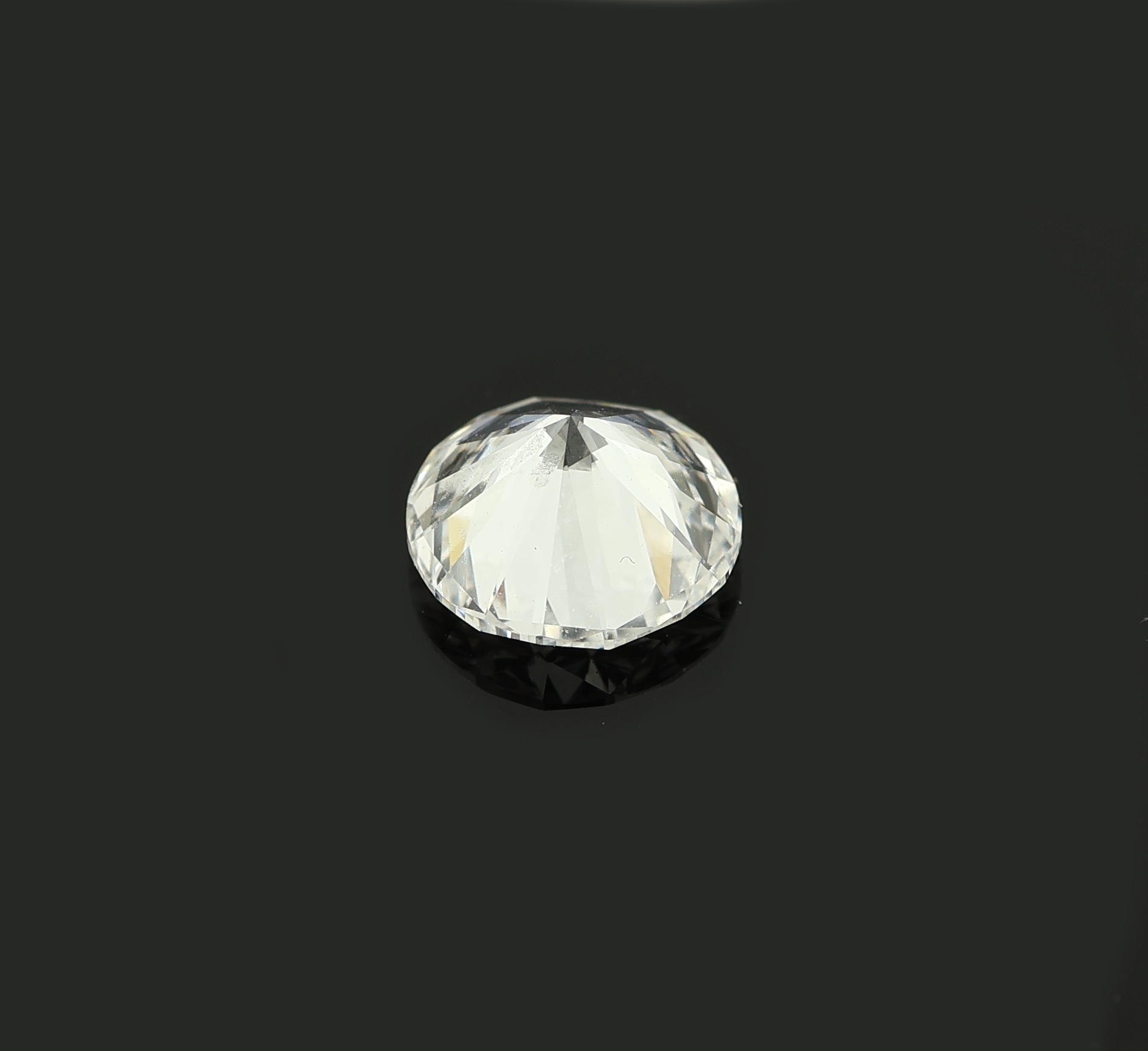 Detail b: Loser Brillant, 1.538 ct, River (D)/lupenrein, mit Galia Expertise