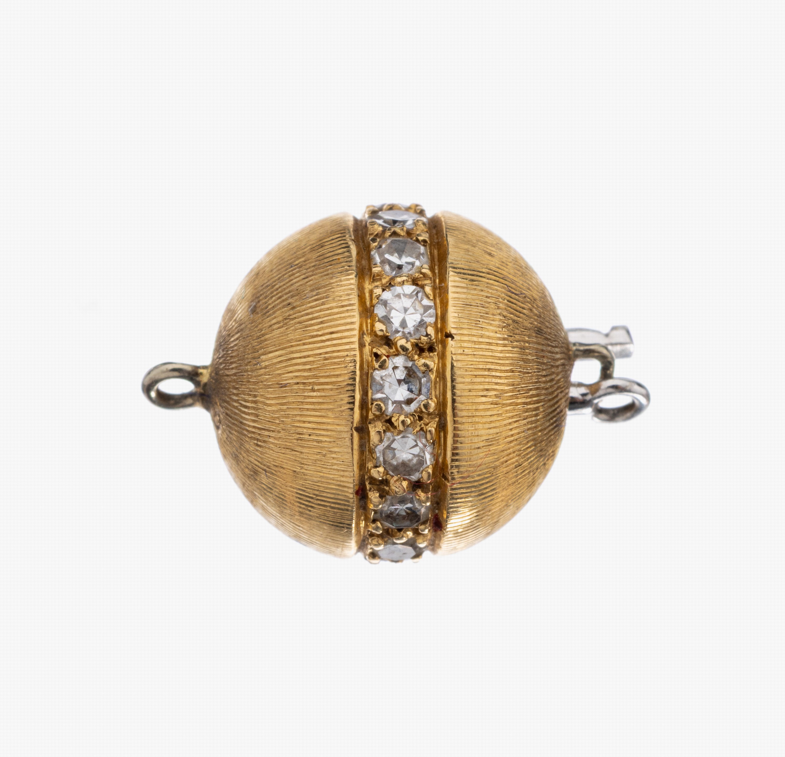 18 kt Gold Diamant-Kettenschließe, GG 750/000, mittig bes. mit 12 8/8-Diamanten zus.ca. 0.18 ct Weiß/si, Kugel sat., D. ca. 11 mm,ca. 4.6 g