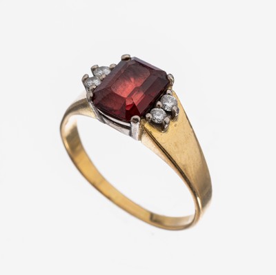 Image 26927185 - 18 kt Gold Granat-Brillant-Ring, GG 750/000, facett. Granat ca. 1.10 ct, seitl. 4 ...