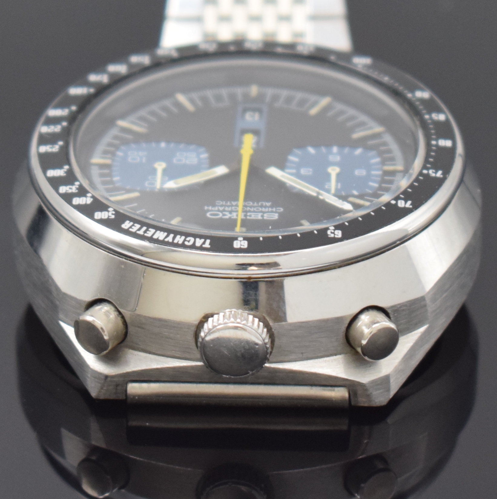 Detail b: SEIKO sogenannter Bullhead Armbandchronograph Referenz 6138-0040, Japan um 1970, Automatik, verschr. Edelstahlgeh., orig. Gliederband m. Faltschl., ...