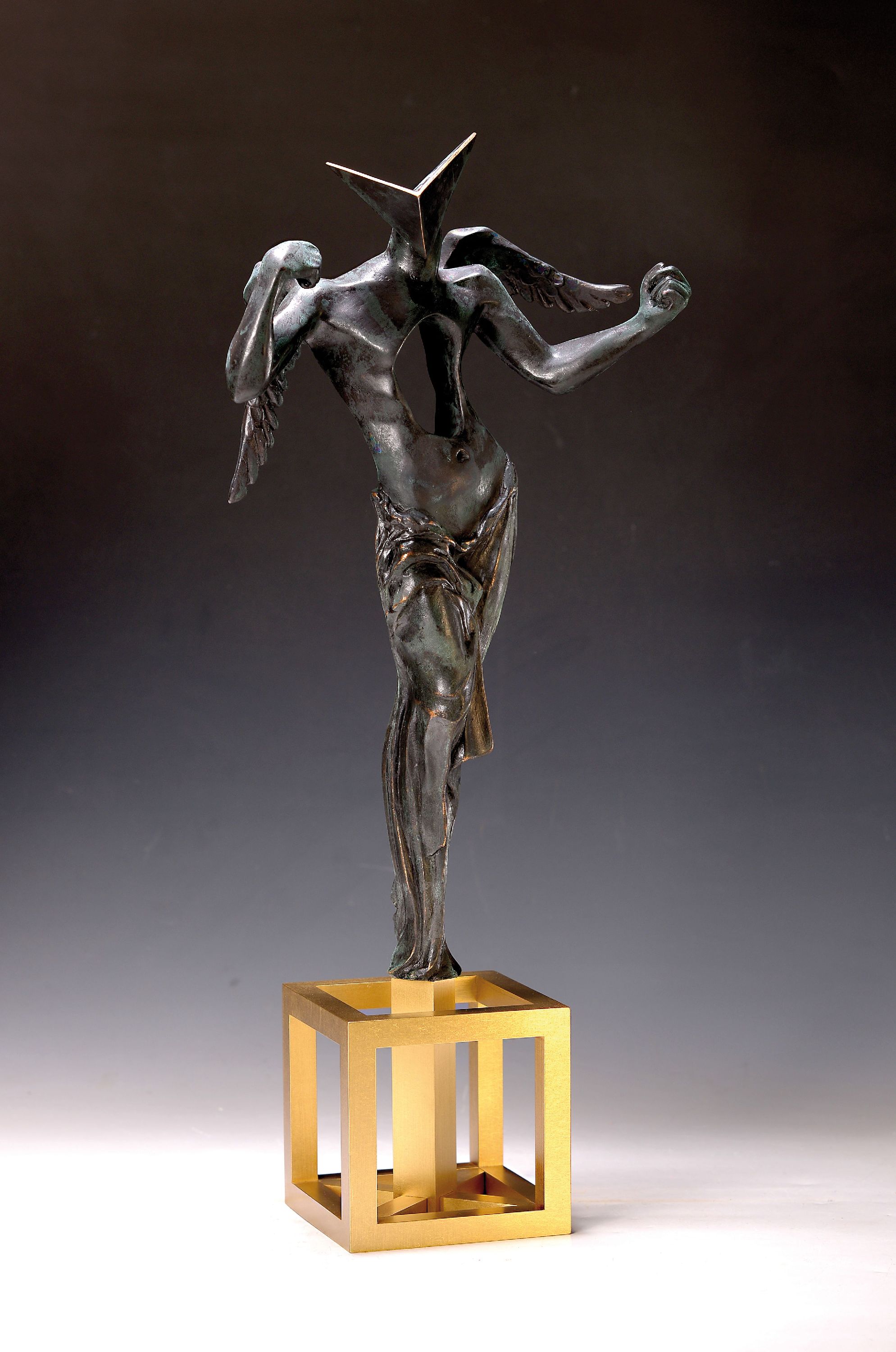 Detail k: Salvador Dali (1904-1989), Surrealistischer Engel (1984), Bronze, Ed. 902/1500, Edition Rom y Rom (Meisterwerke des 20.Jh., Rudolf Rom), ...
