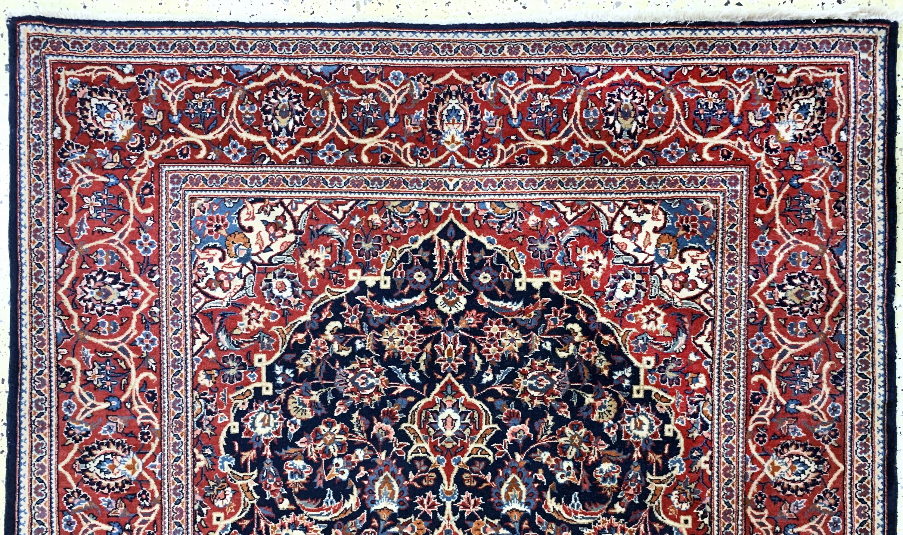 Detail a: Keschan Kork alt, Persien, Anfang 20.Jhd, Korkwolle auf Baumwolle, ca. 205 x 133 cm, leichte Mottenfraß am Rand, EHZ: 2
