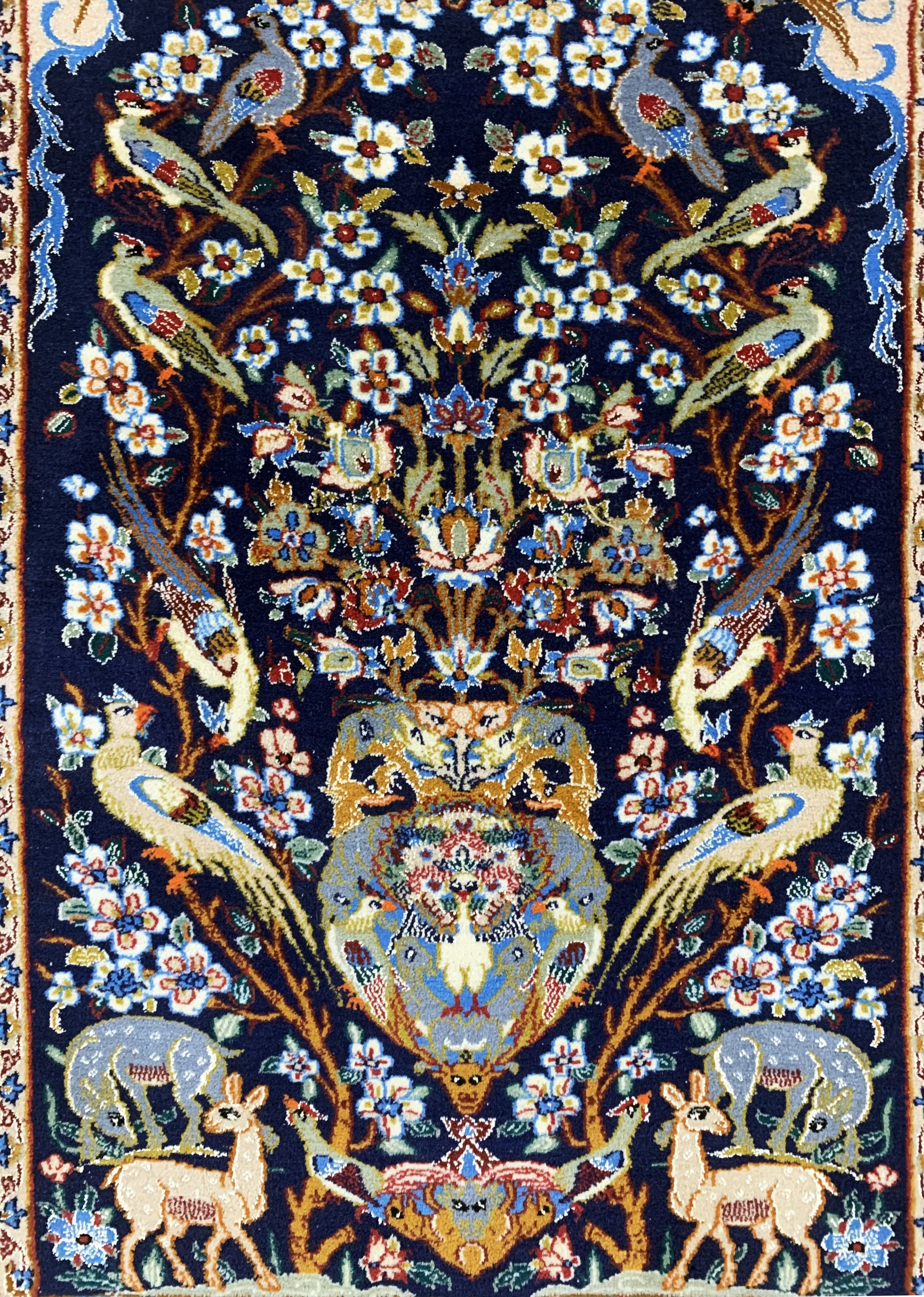 Detail b: Esfahan fein, Persien, Mitte 20.Jhd, Korkwolle mit und auf Seide, ca. 95 x 71 cm, EHZ: 2