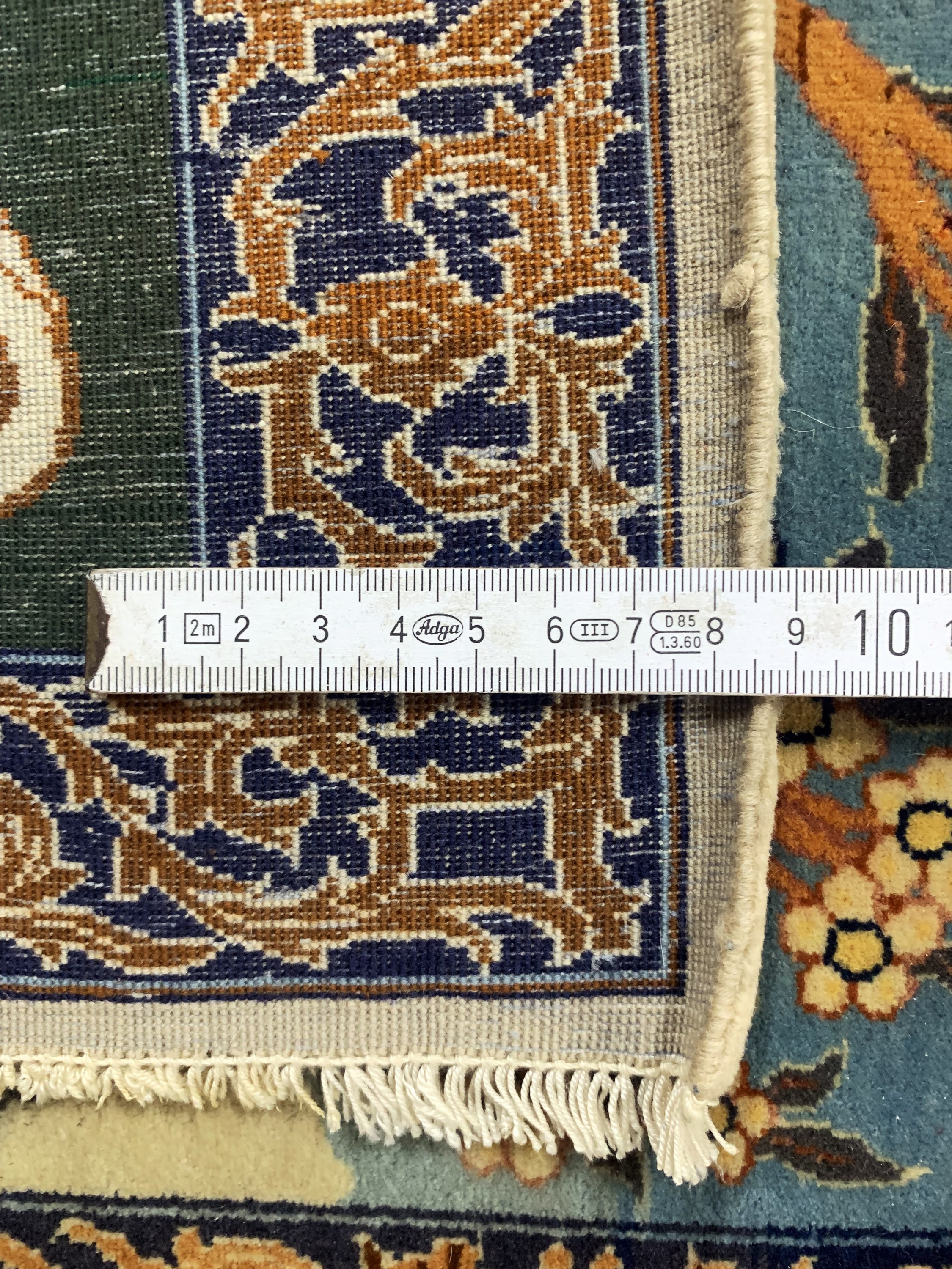 Detail d: Esfahan fein, Persien, Anfang 20.Jhd, Korkwolle auf Seide, ca. 93 x 72 cm, EHZ: 2