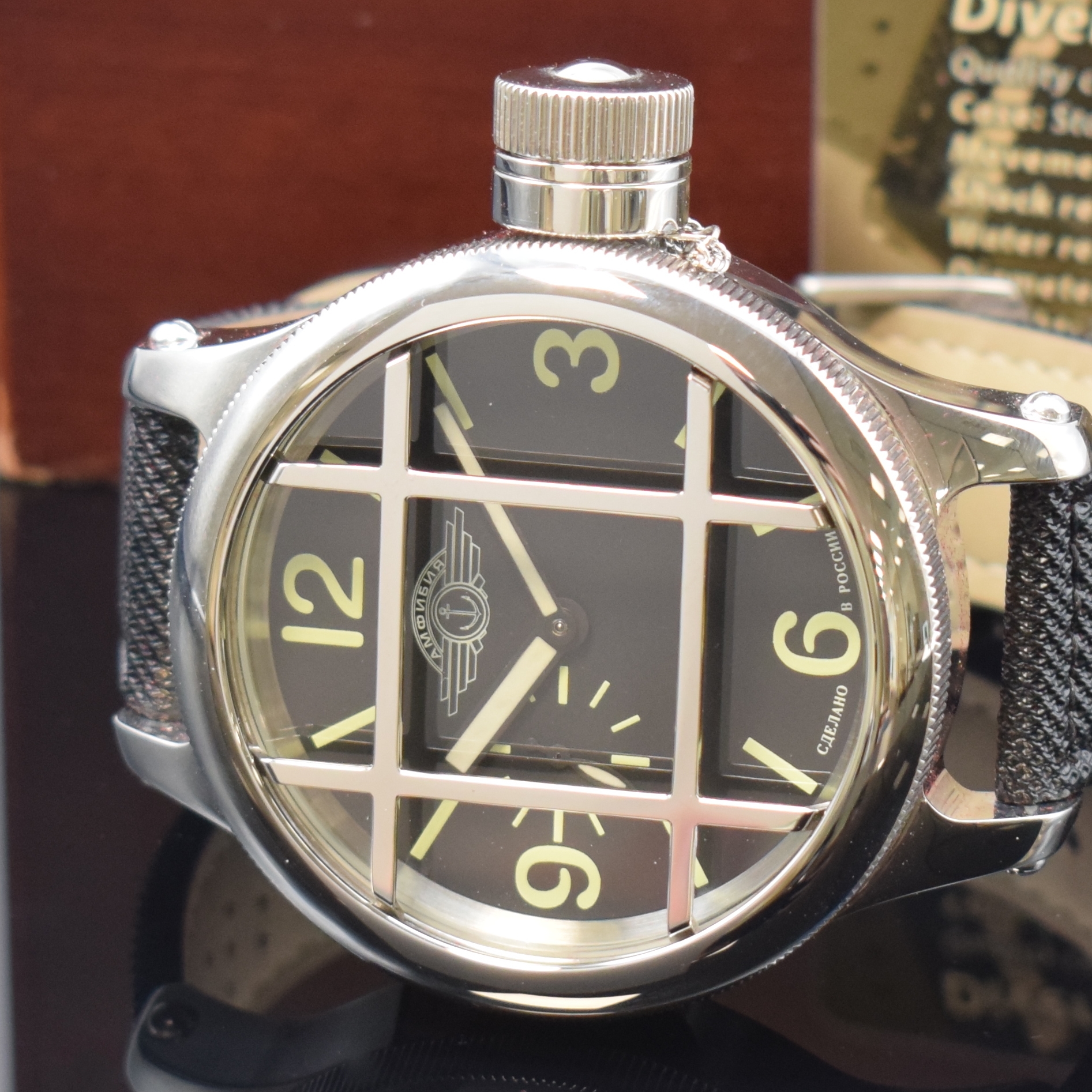 Detail a: AMPHIBIA auf 500 Stück limitierte russische Taucheruhr, Handaufzug, Russland um 2015, Handaufzug, massives verschr. Gehäuse, Boden mit Kriegsmarine ...
