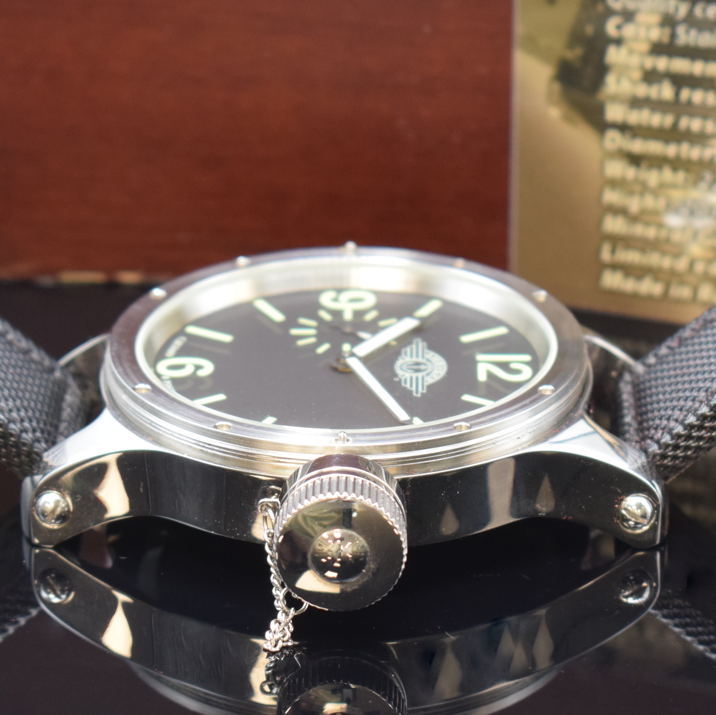 Detail c: AMPHIBIA auf 500 Stück limitierte russische Taucheruhr, Handaufzug, Russland um 2015, Handaufzug, massives verschr. Gehäuse, Boden mit Kriegsmarine ...