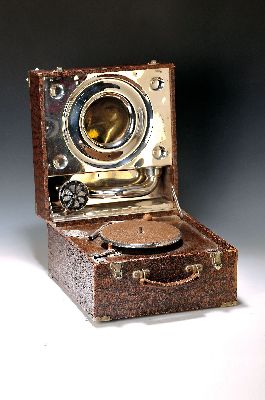 Image 26927869 - Koffergrammophon Parlophon Gloriola, Österreich, um 1920-30, selten mit ...