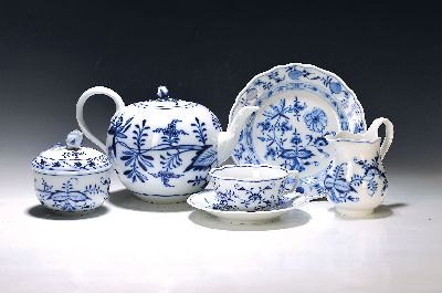 Image 26928757 - Teeservice, Meissen, um 1900 und später, 1. Wahl, blaues Zwiebelmuster unter der ...