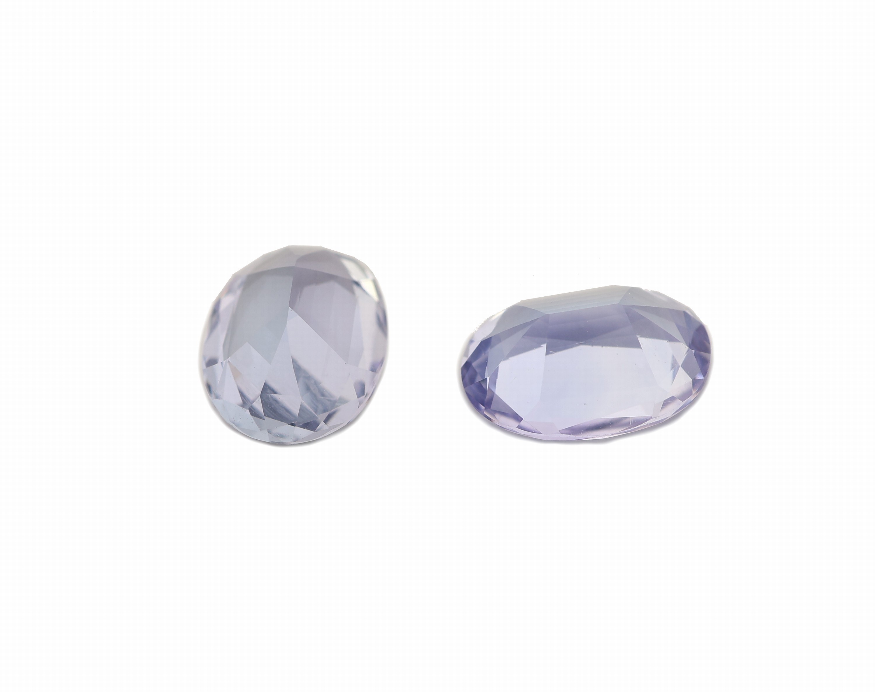 Detail a: Lot 2 lose Tansanite, zus. ca. 2.00 ct, ovalfacett., ca. 7.5 x 5.5 x 3.4 mm
