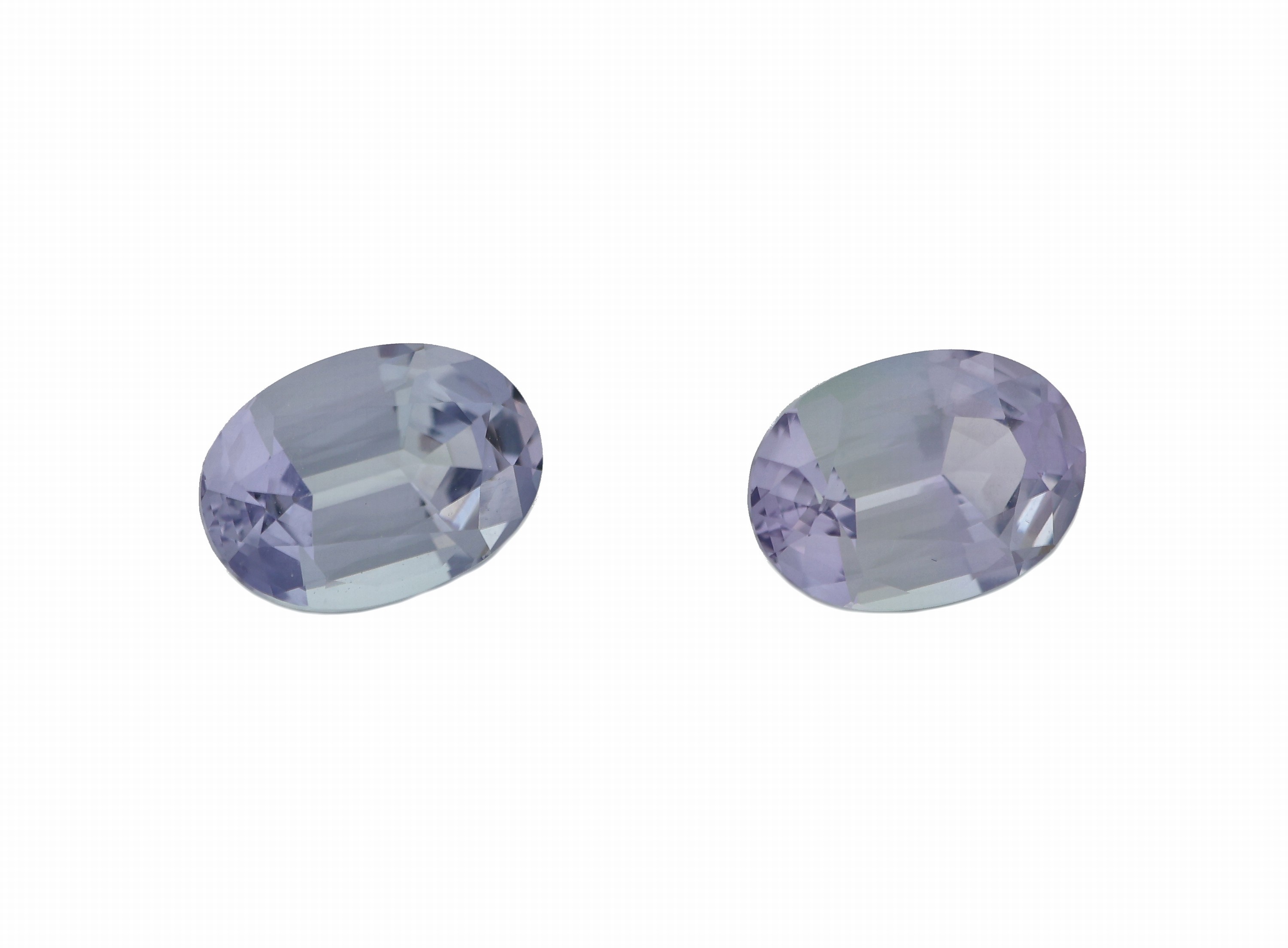Detail a: Lot 2 lose Tansanite, zus. ca. 1.80 ct, ovalfacett.
