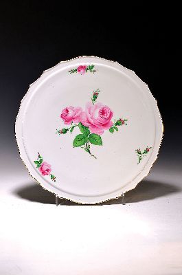 Image Kuchenplatte, Meissen, Pfeiferzeit, 2.Wahl, Porzellan, Rote Rose, D. 37 cm, sichtbare ...