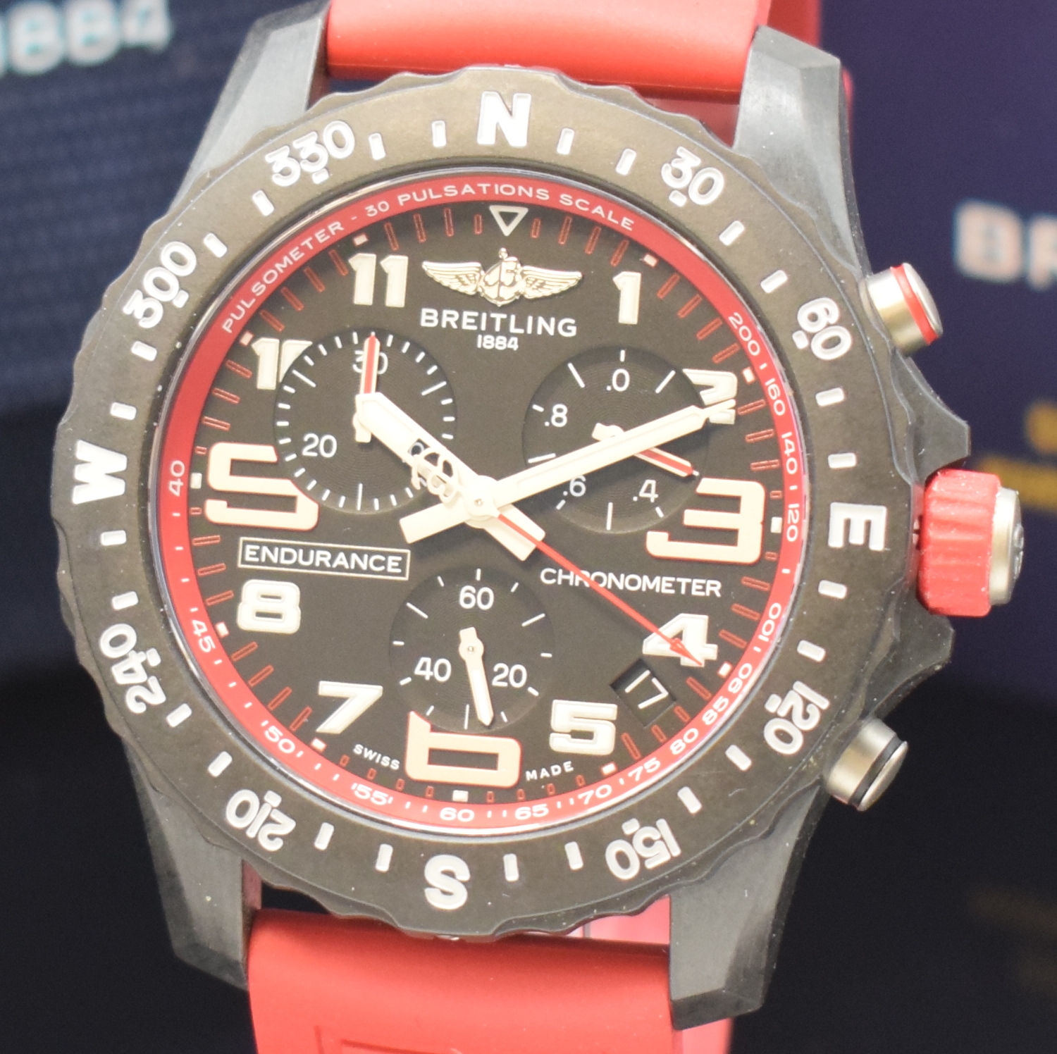 Detail a: BREITLING Endurance Pro Chronometer Armbandchronograph Referenz X82310, Schweiz verk. lt. beil. Pap. 07/2019, quarz, Kunststoffgeh. inkl. orig. ...