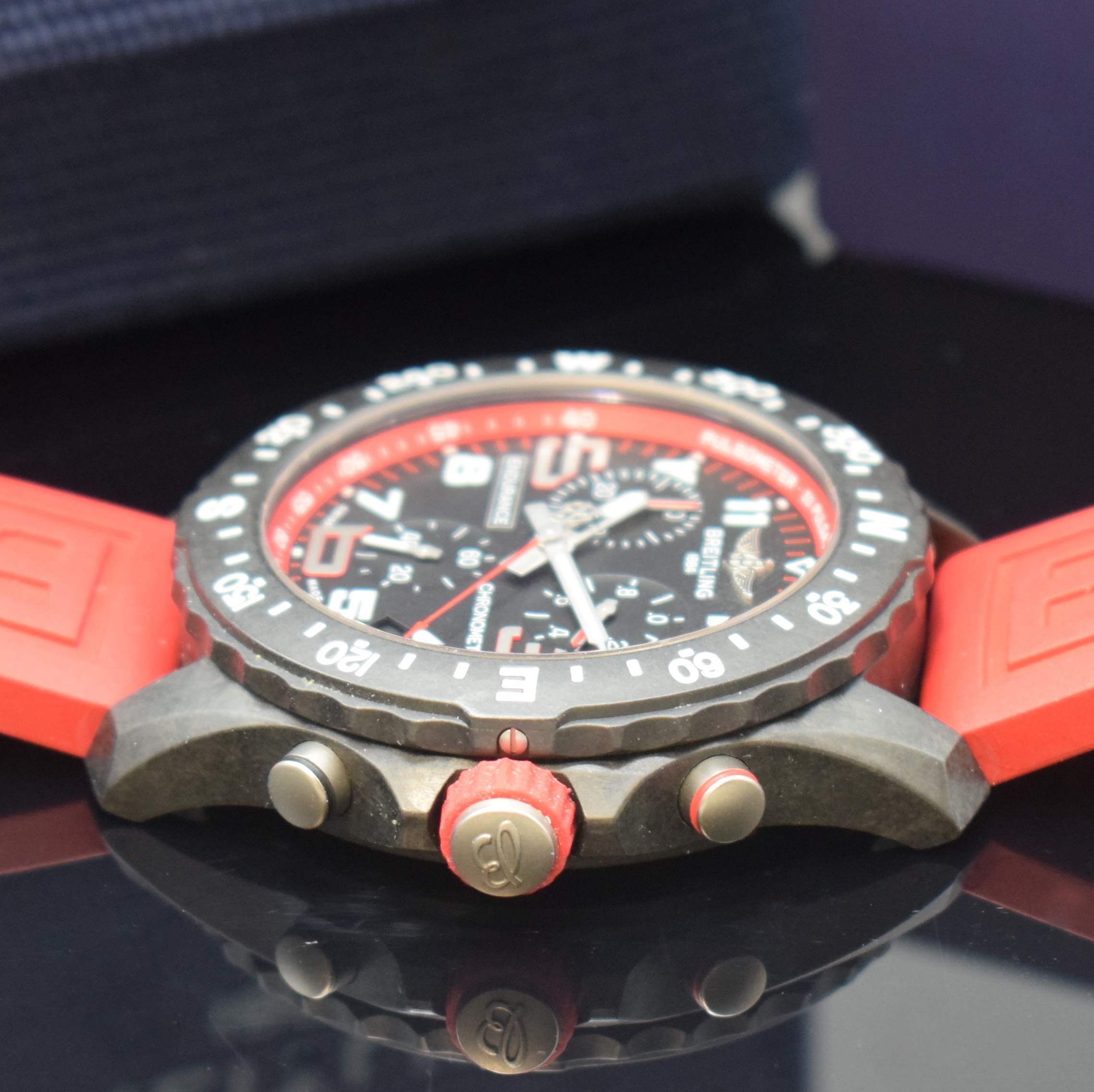 Detail c: BREITLING Endurance Pro Chronometer Armbandchronograph Referenz X82310, Schweiz verk. lt. beil. Pap. 07/2019, quarz, Kunststoffgeh. inkl. orig. ...