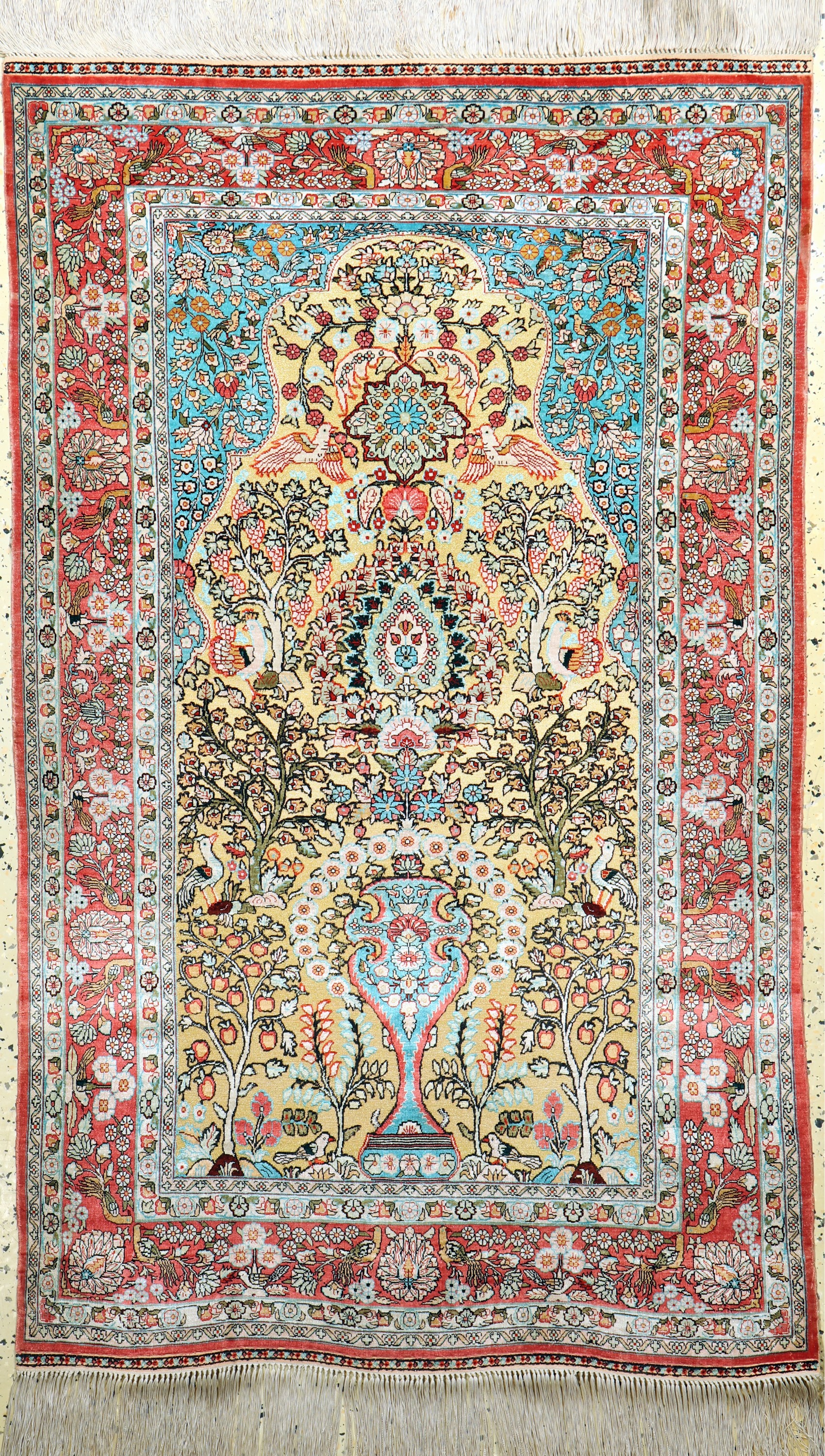 Hereke Seide fein, China, Ende 20.Jhd., reine Naturseide/Metallbrokat, ca. 150 x 92cm , ca. 1,0 Mio. Kn/qm, EHZ: 1-2