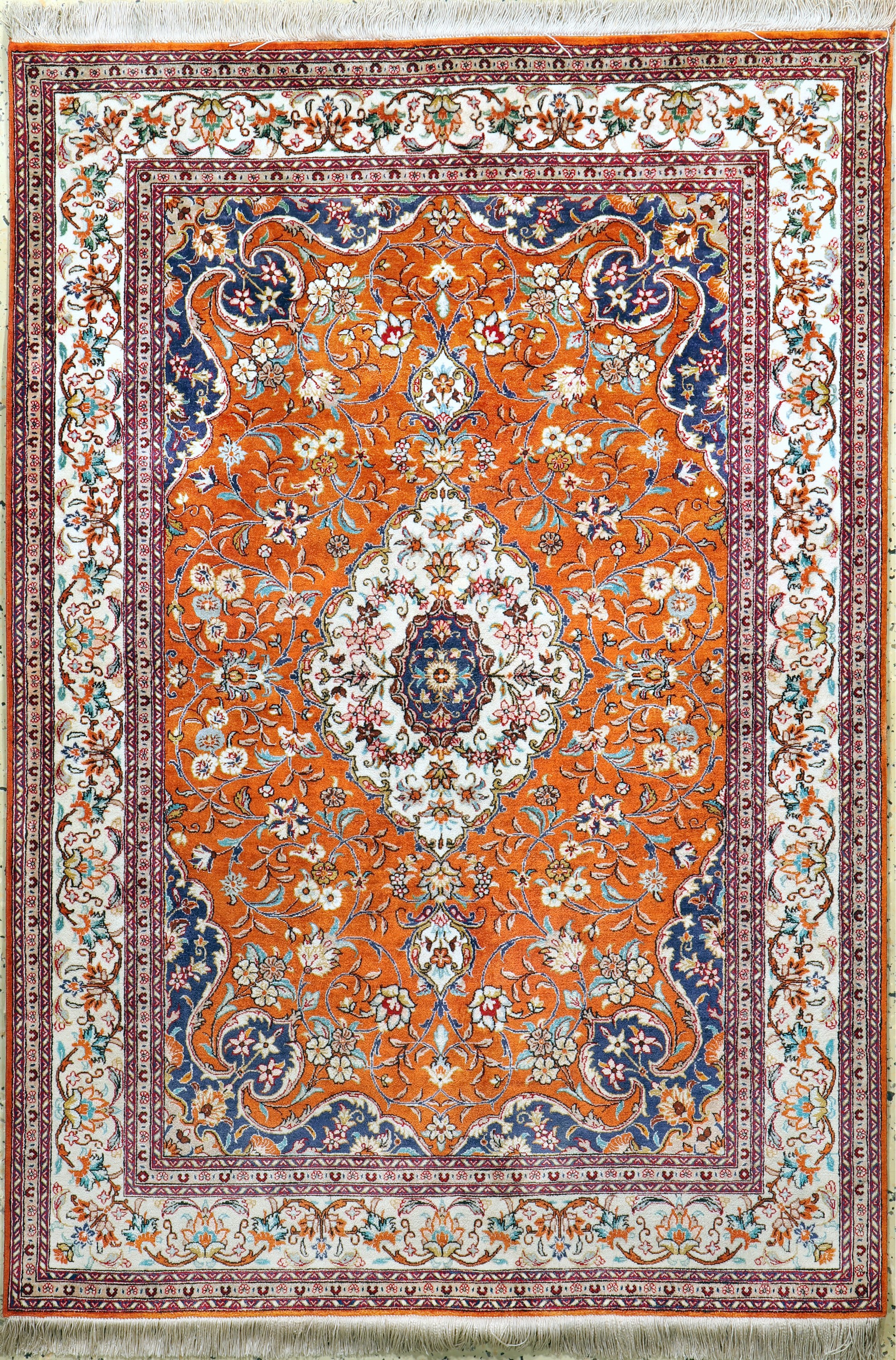 Ghom Seide fein, Persien, Ende 20.Jhd., reine Naturseide, ca. 147 x 102 cm, ca. 1,0 Mio. Kn/qm, EHZ: 1-2