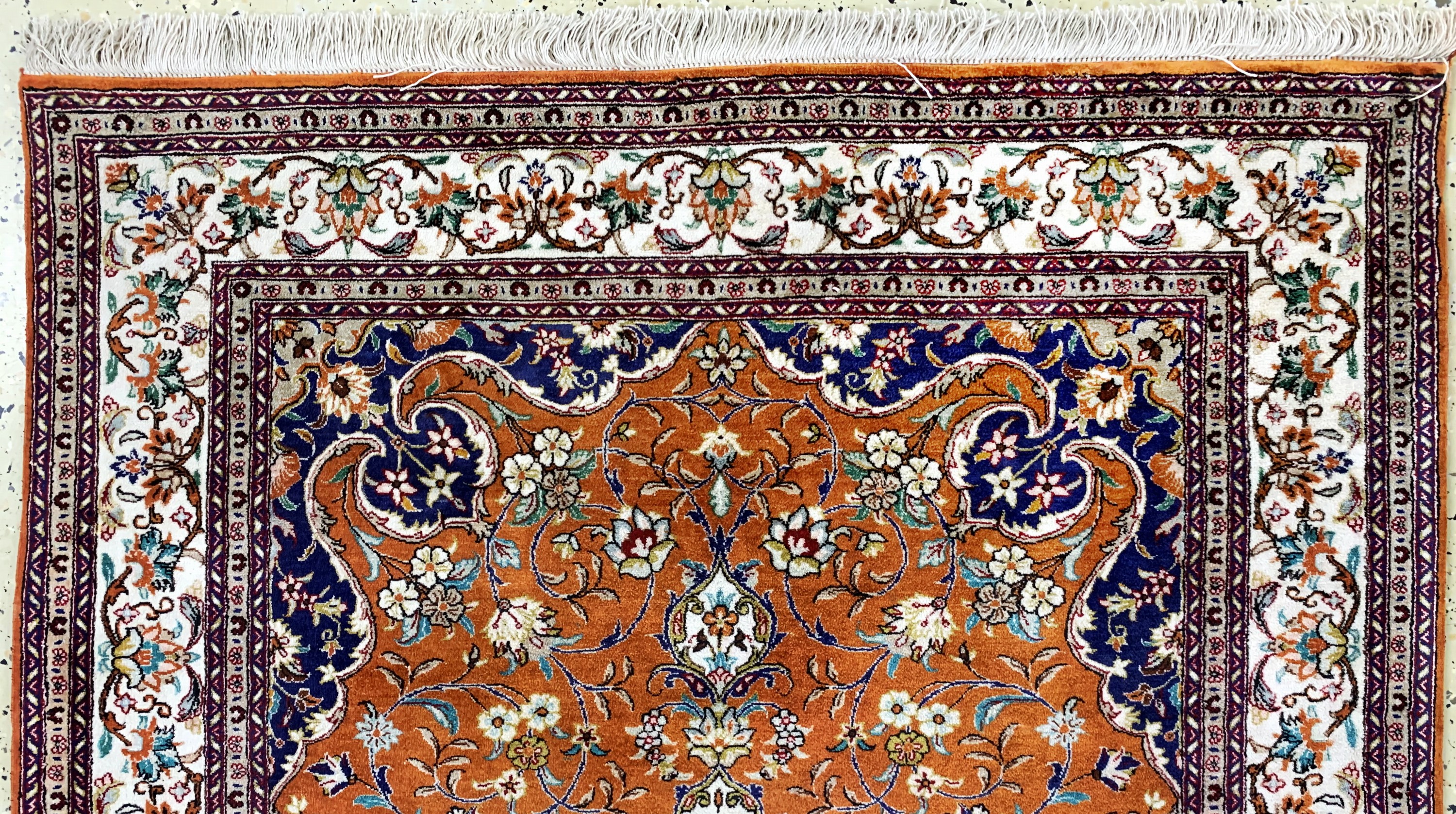 Detail a: Ghom Seide fein, Persien, Ende 20.Jhd., reine Naturseide, ca. 147 x 102 cm, ca. 1,0 Mio. Kn/qm, EHZ: 1-2