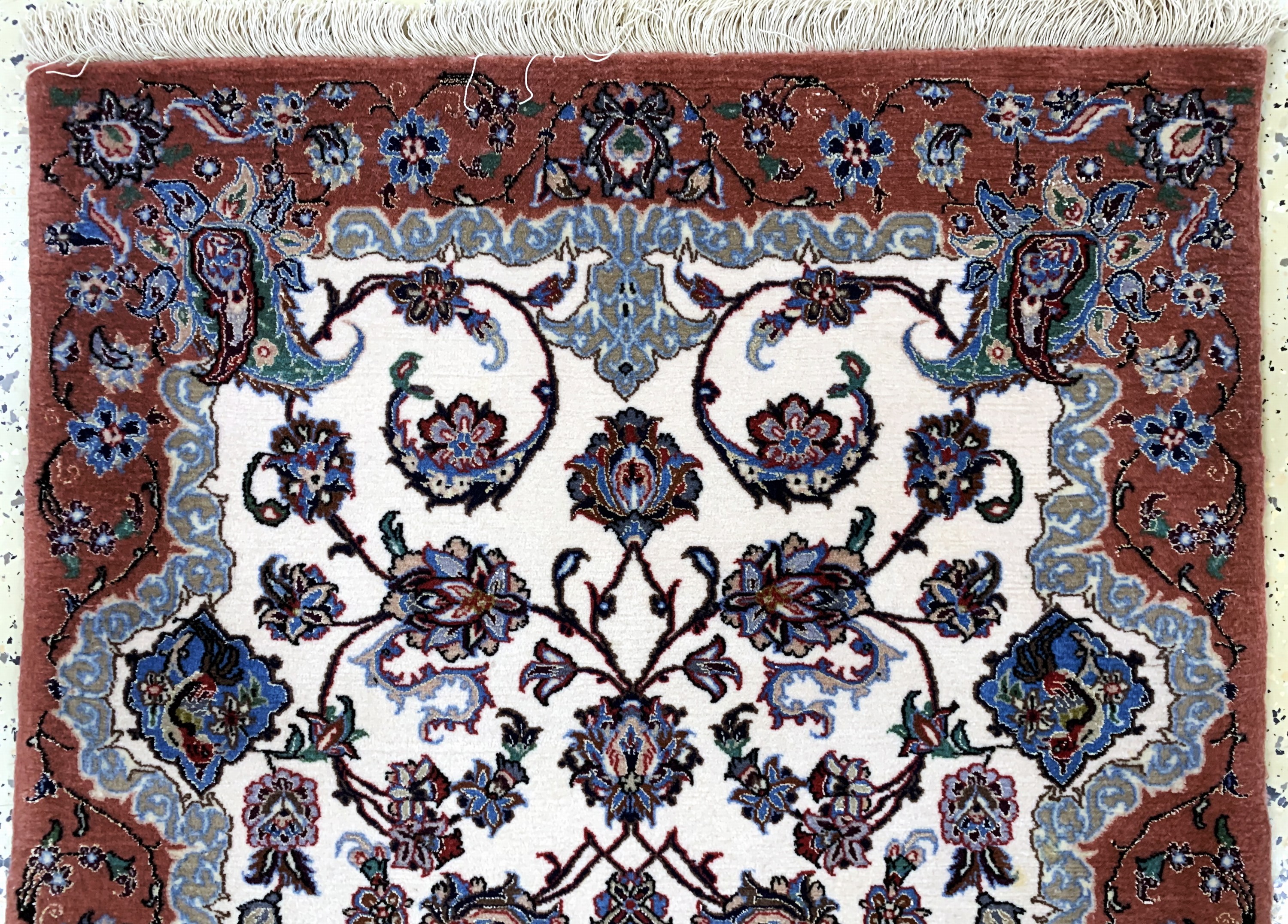 Detail a: Esfahan fein, Persien, Ende 20.Jhd., Korkwolle mit und auf Seide, ca. 125 x 78 cm, EHZ: 2, kleine Flecken & Mottenfraß