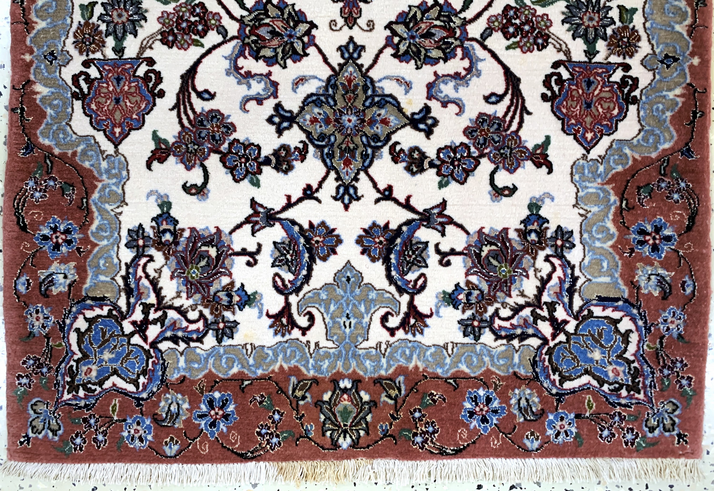 Detail c: Esfahan fein, Persien, Ende 20.Jhd., Korkwolle mit und auf Seide, ca. 125 x 78 cm, EHZ: 2, kleine Flecken & Mottenfraß