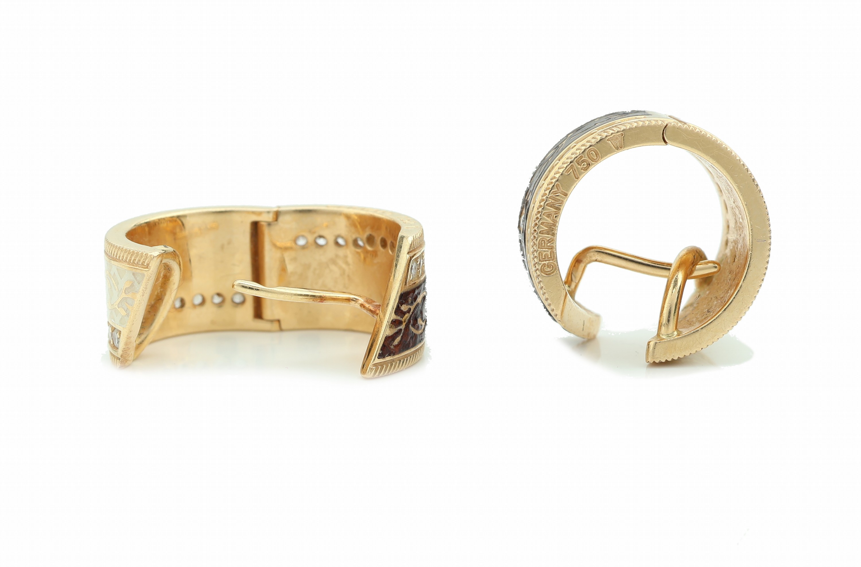 Detail a: Paar 18 kt Gold WELLENDORFF Brillant- Ohrcreolen mit Email, GG 750/000, "Schokotwist", schokobraun und cremefarb. emaill., 48 Brillanten ...