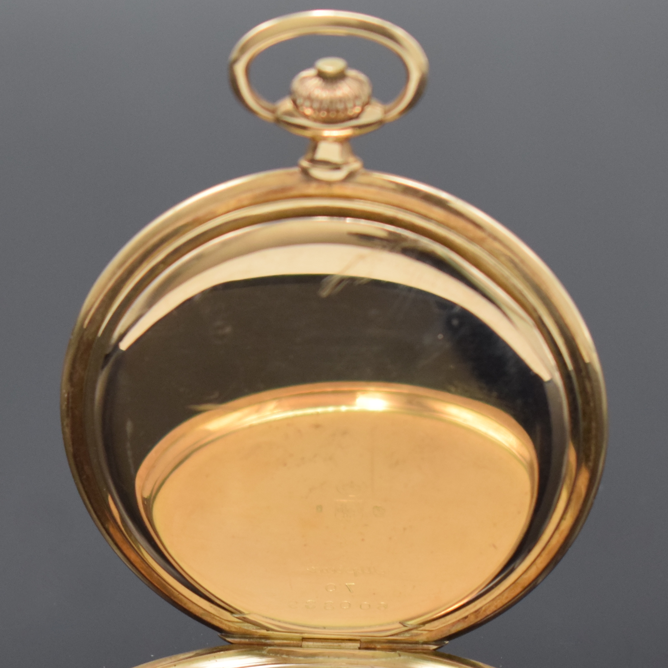 Detail c: ALPINA Savonette in RoseG 585/000, Schweiz um 1915, glattes 3-Deckel Goldgeh. l. dell., champagnerfarb. Zifferbl. m. arab. Zahlen, gebl. Zeiger, kl. ...
