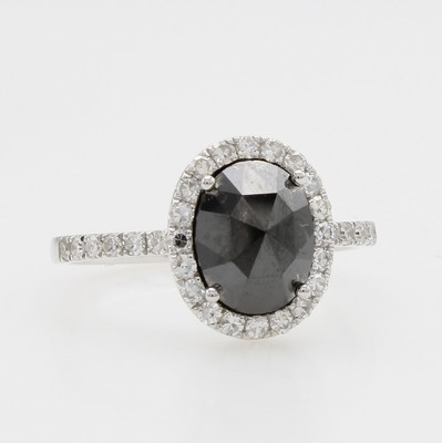 Image Ring mit Diamanten, WG 750/000, schwarzer Diam. (beh.) ca. 2.18 ct, Besatzdiam. zus. ...