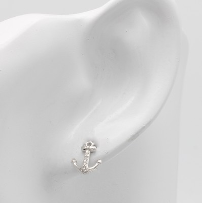 26930169a - Paar Ohrstecker "Anker" mit Diamanten, WG 750/000, Diam. zus. ca. 0.06 ct ...