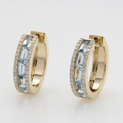Image Paar Klappcreolen mit Aquamarinen und Brillanten, GG 585/000, Aquamarinbaguettes mittig ...