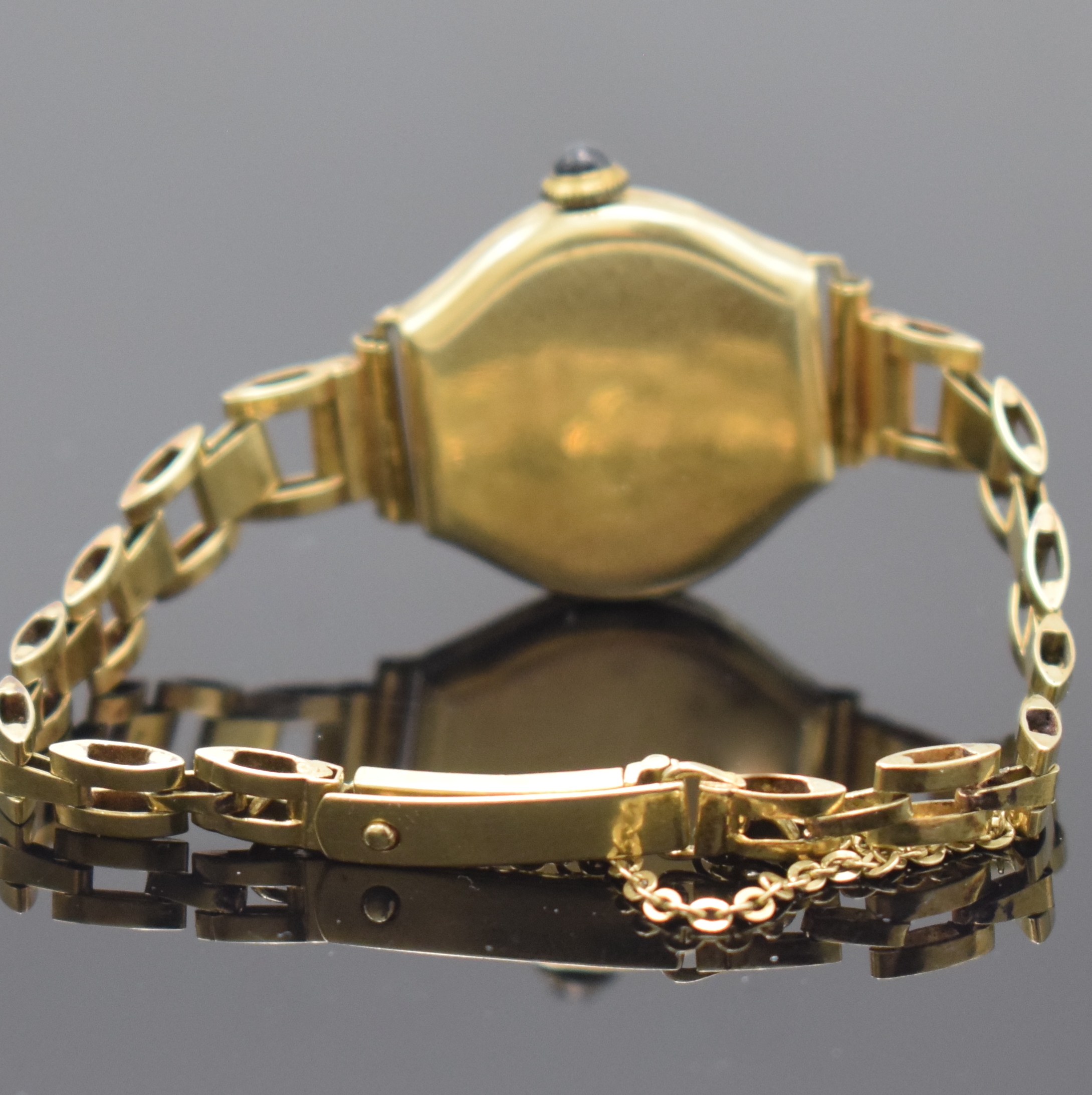 Detail b: ANKRA Damenarmbanduhr in GG 585/000 am original Goldband, Deutschland um 1925, Handaufzug, tonneauförm. Scharniergeh. seitl. grav., abnehmbares ...