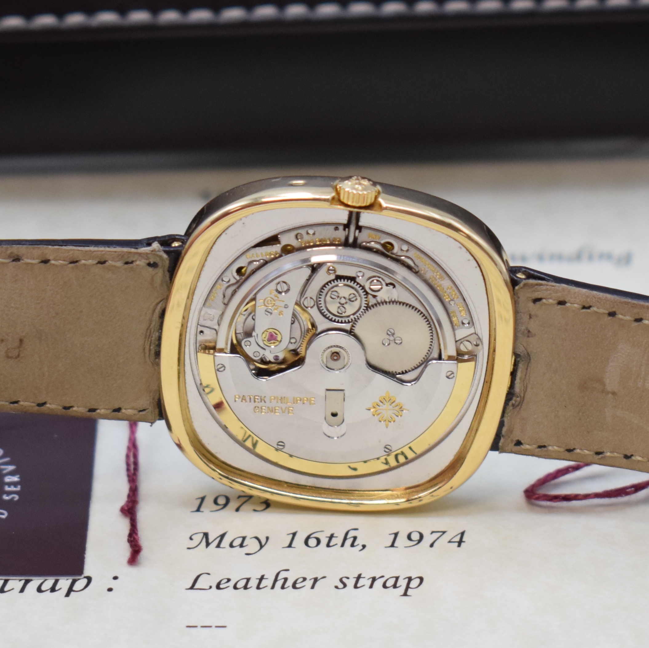 Detail e: PATEK PHILIPPE seltene Herrenarmbanduhr in GG 750/000 jumbo Ellipse D´Or "TV Screen" Referenz 3604, Automatik, Schweiz 1973, 2- teil. ...
