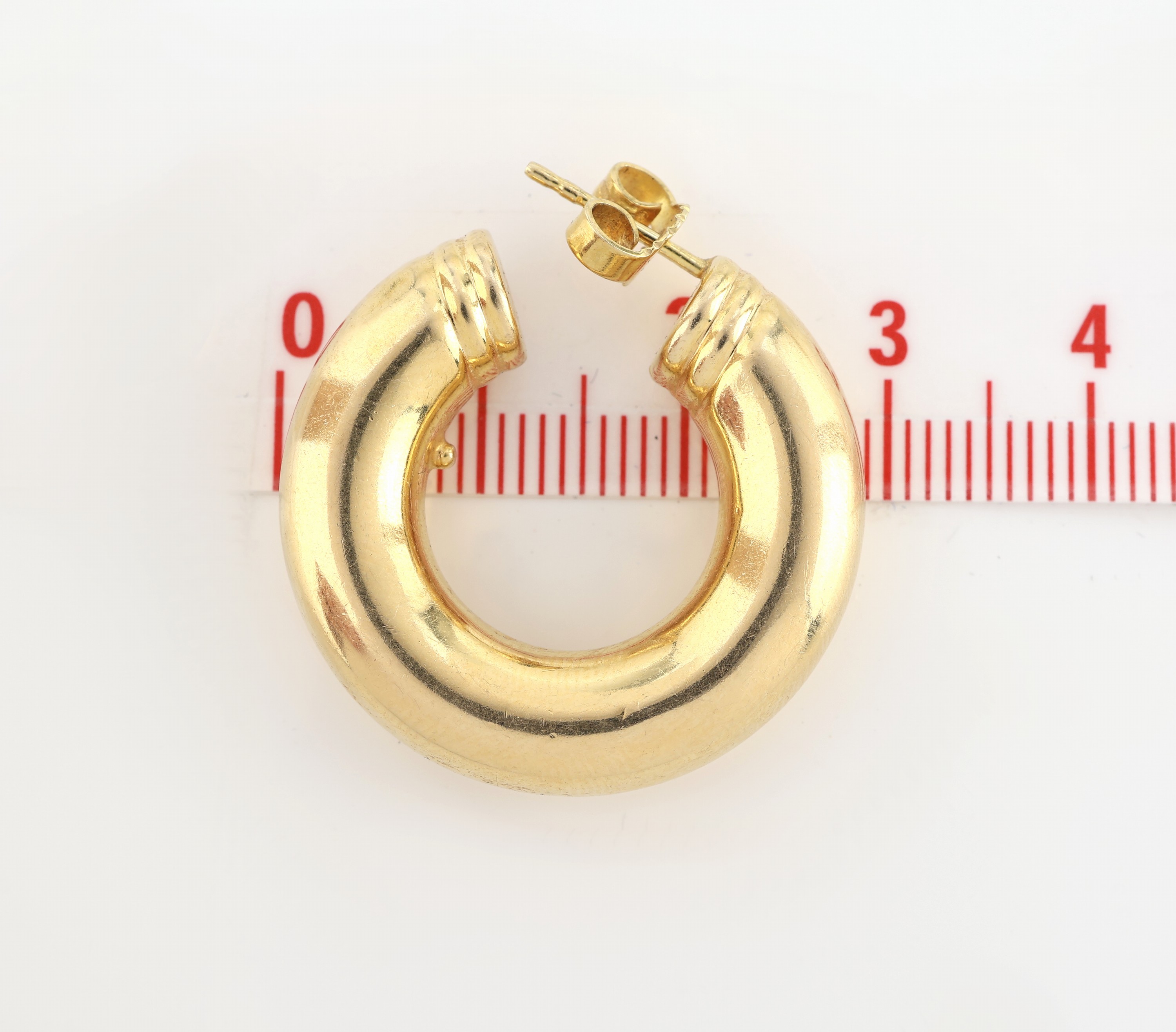 Detail a: Paar 14 kt Gold Ohrcreolen, GG 585/000, hohl gearbeitet, D. ca. 2.7 cm, ca. 7.4 g, Tragespuren, Gebr.-Spuren